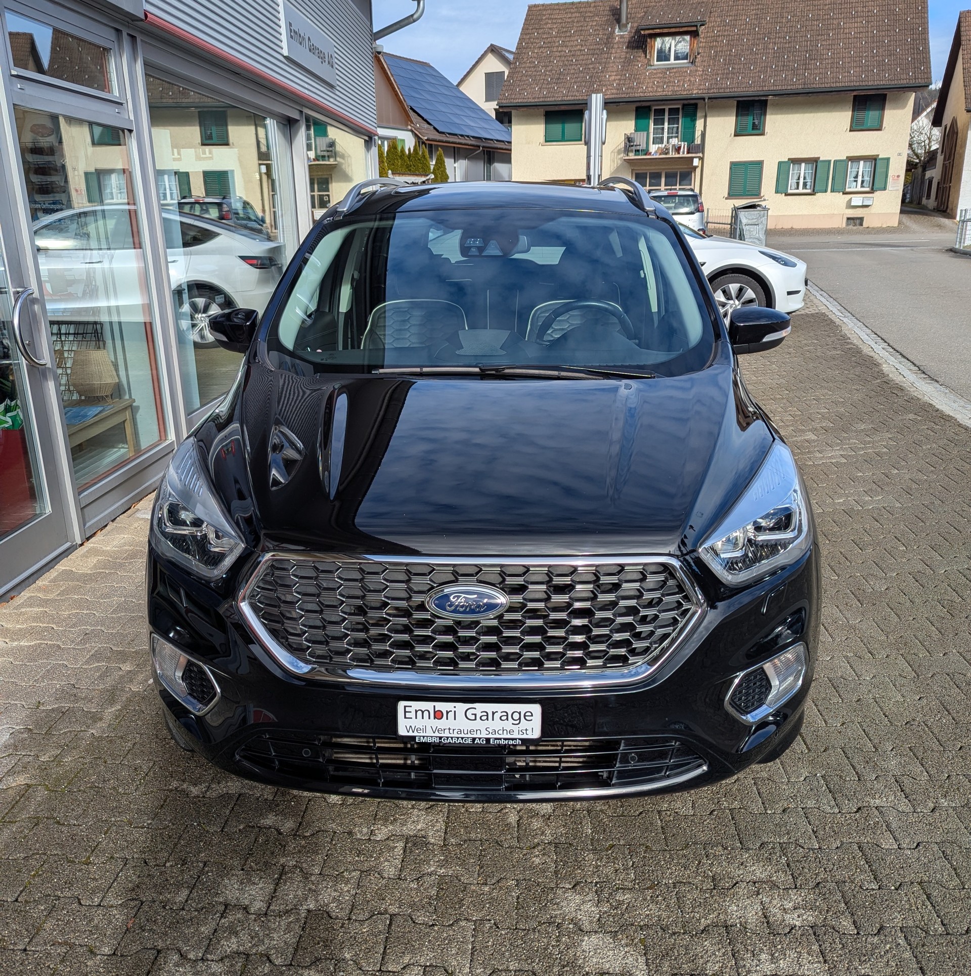 FORD Kuga 2.0 TDCi Vignale 4WD PowerShift-image-1