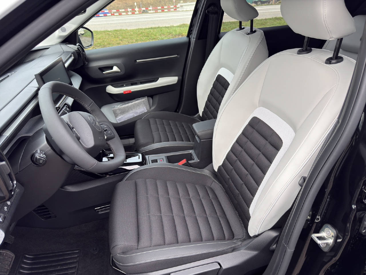 CITROEN C3 Aircross 1.2 Hybrid Max-image-4