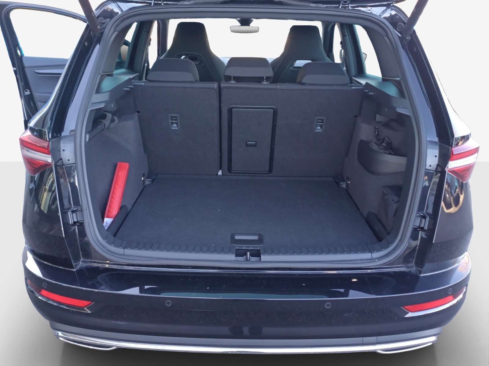 SKODA Karoq 2.0 TSI SportLine 4x4 DSG-image-12