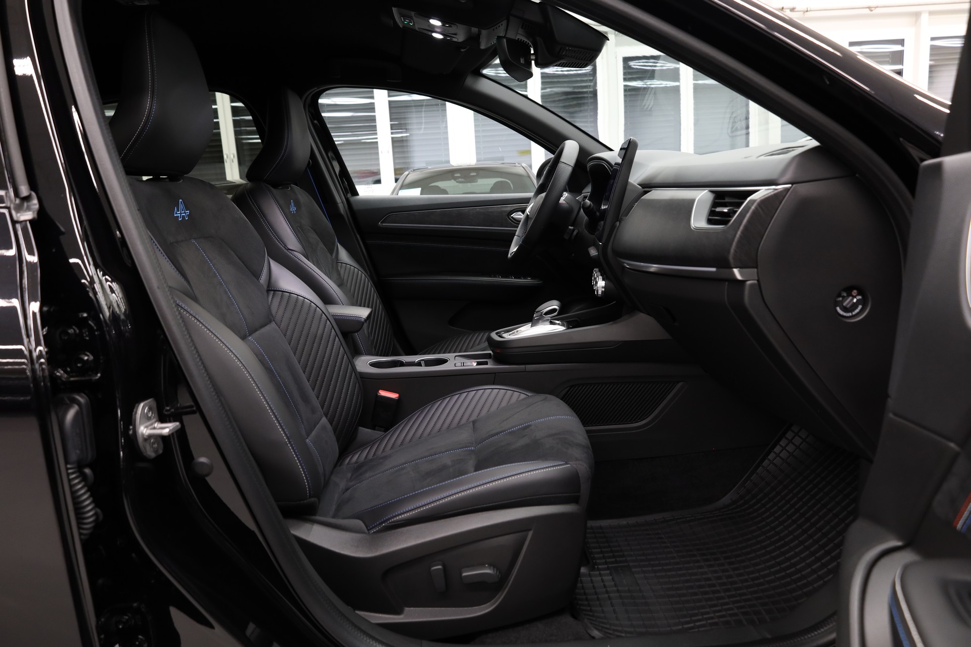 RENAULT Arkana 1.6 E-Tech esprit Alpine-image-11