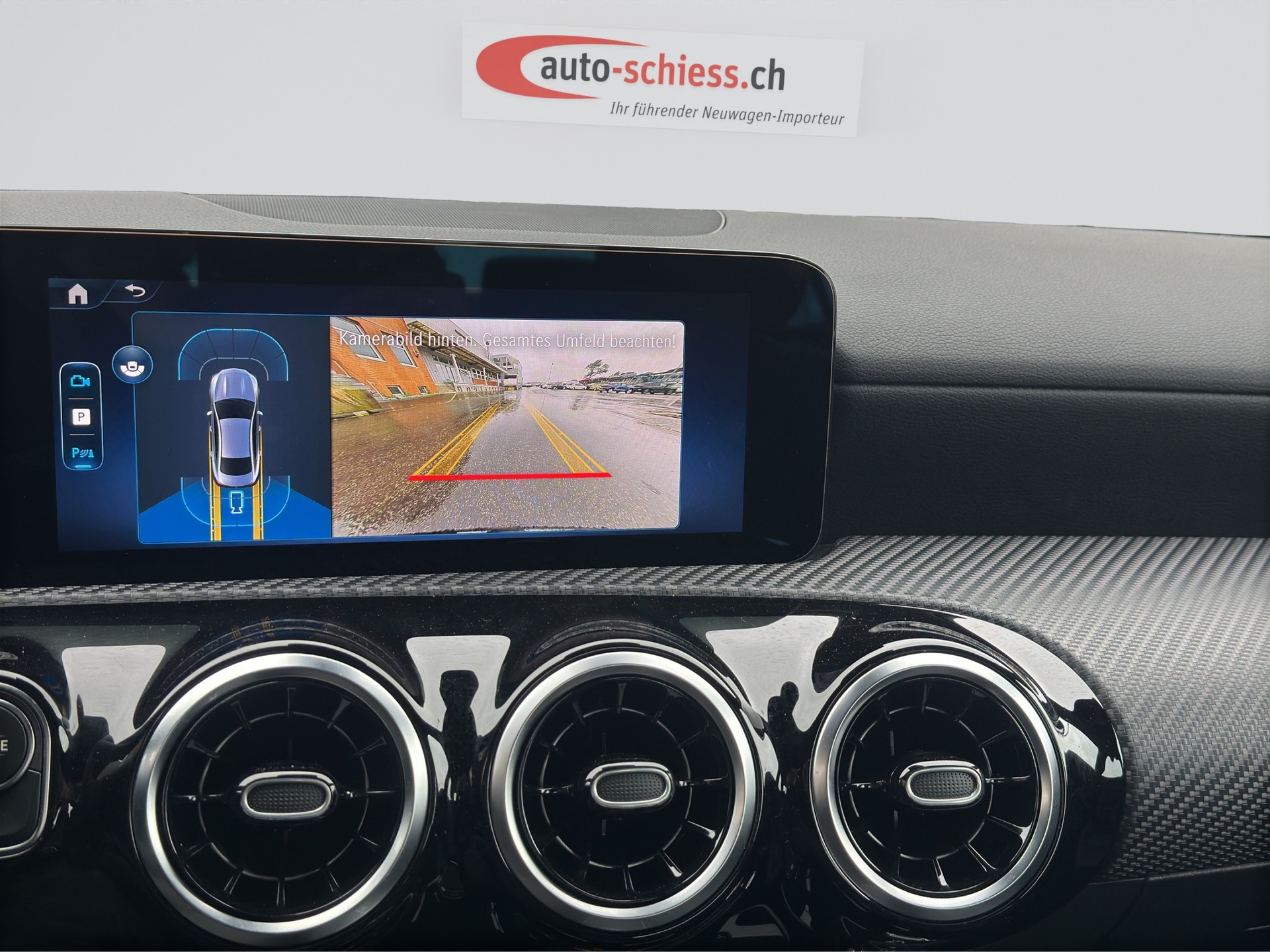 MERCEDES-BENZ CLA 180 7G-DCT-image-12