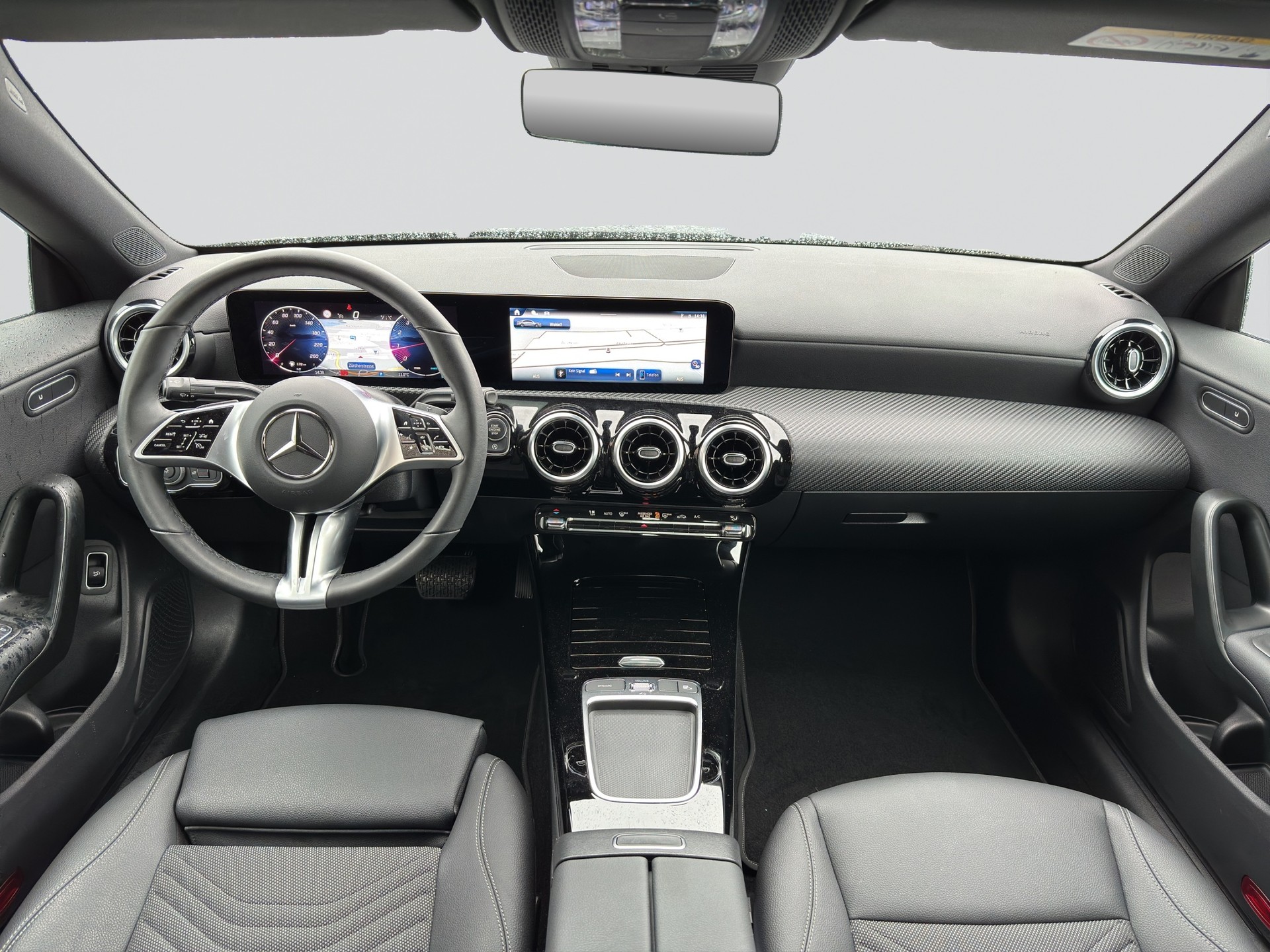 MERCEDES-BENZ CLA 180 7G-DCT-image-13
