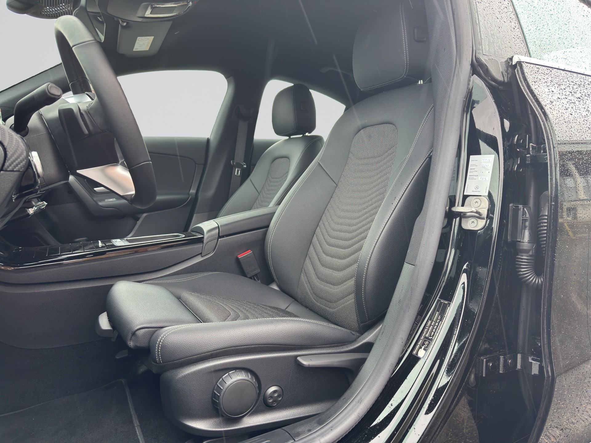 MERCEDES-BENZ CLA 180 7G-DCT-image-5