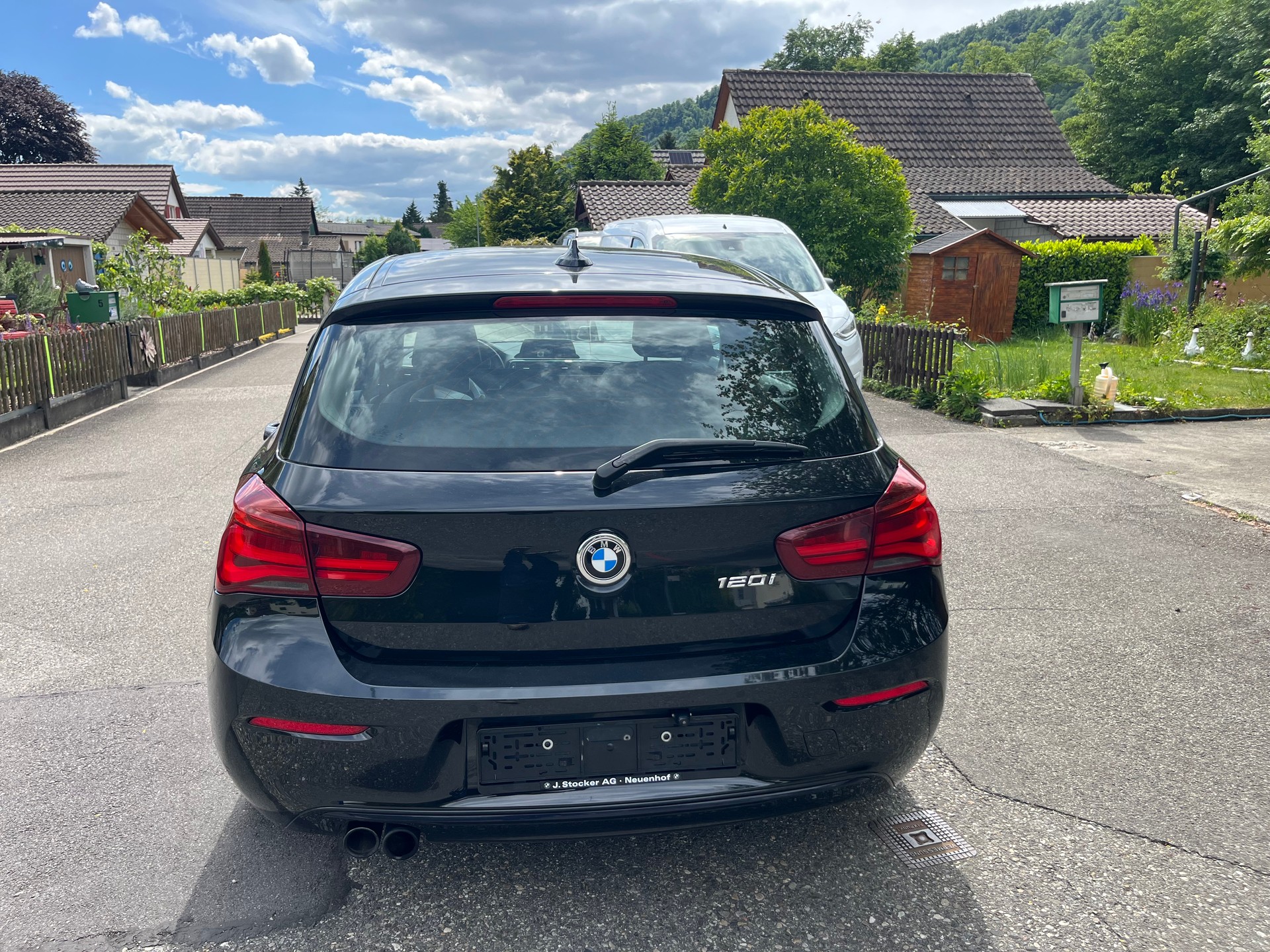 BMW 120i Edition Sport Line-image-7