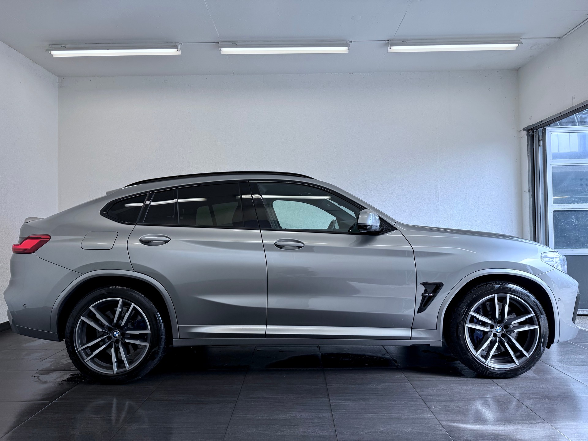 BMW X4M Steptronic-image-4