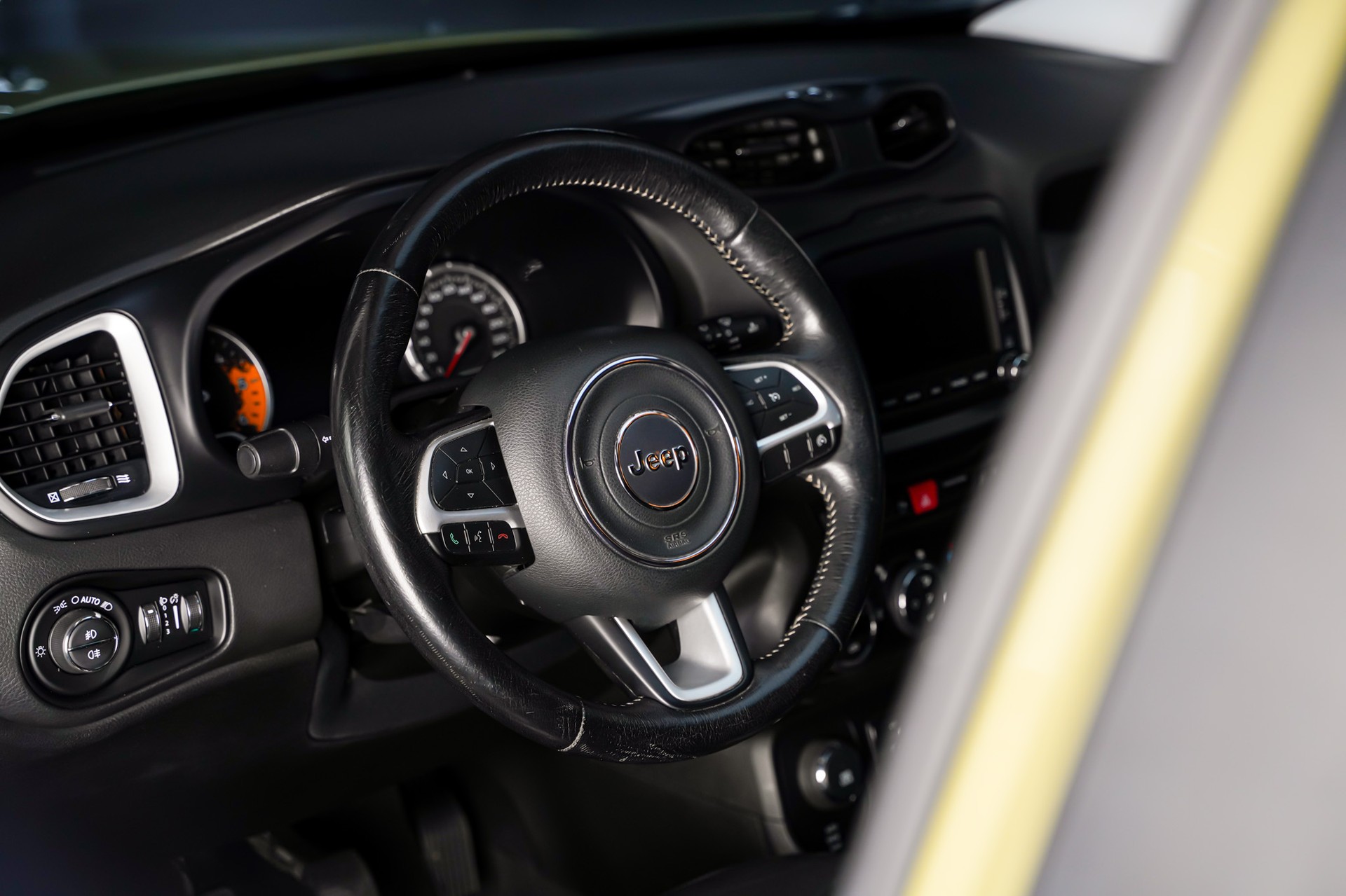 JEEP Renegade 2.0 CRD Limited AWD-image-8
