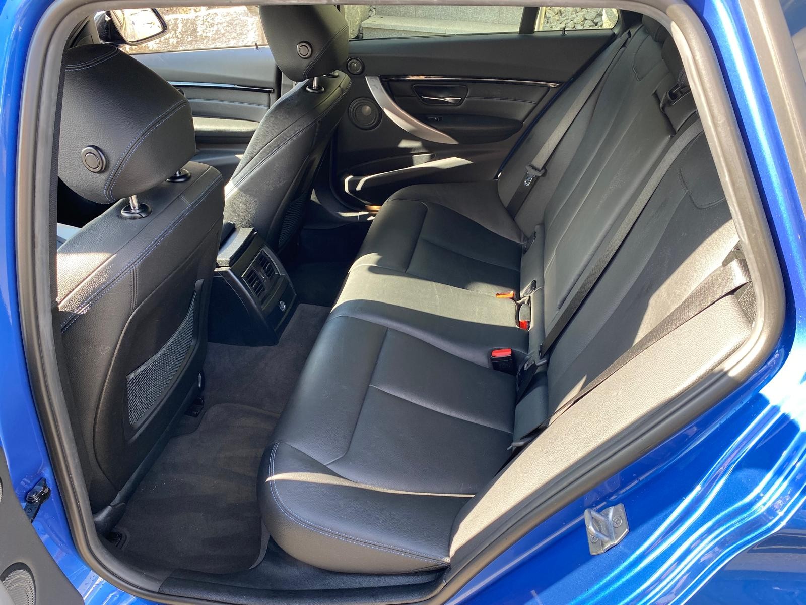 BMW 335d xDrive Touring M Sport Line Steptronic-image-8
