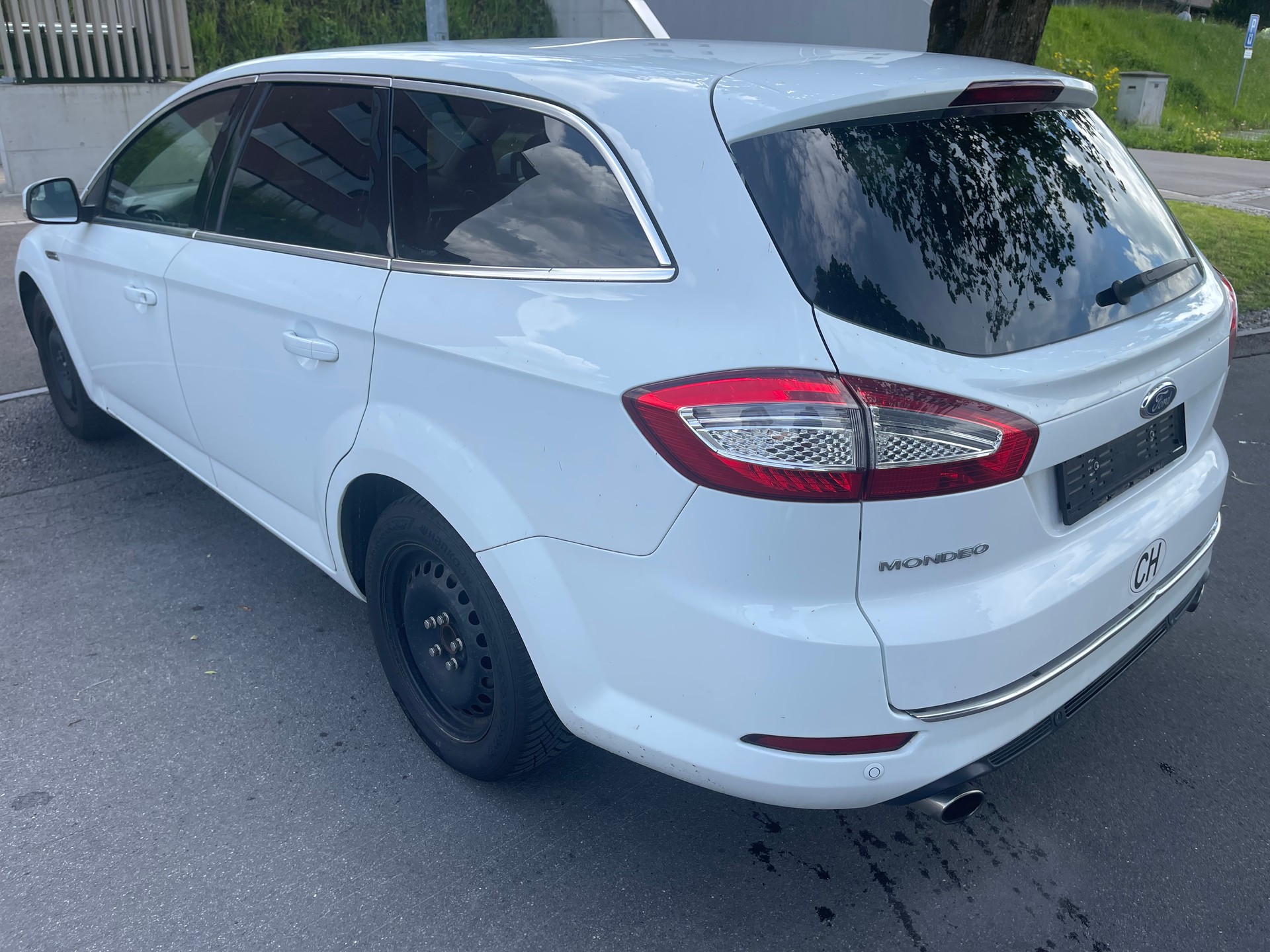 FORD Mondeo 2.0 EcoBoost SCTi Titanium PowerShift-image-5