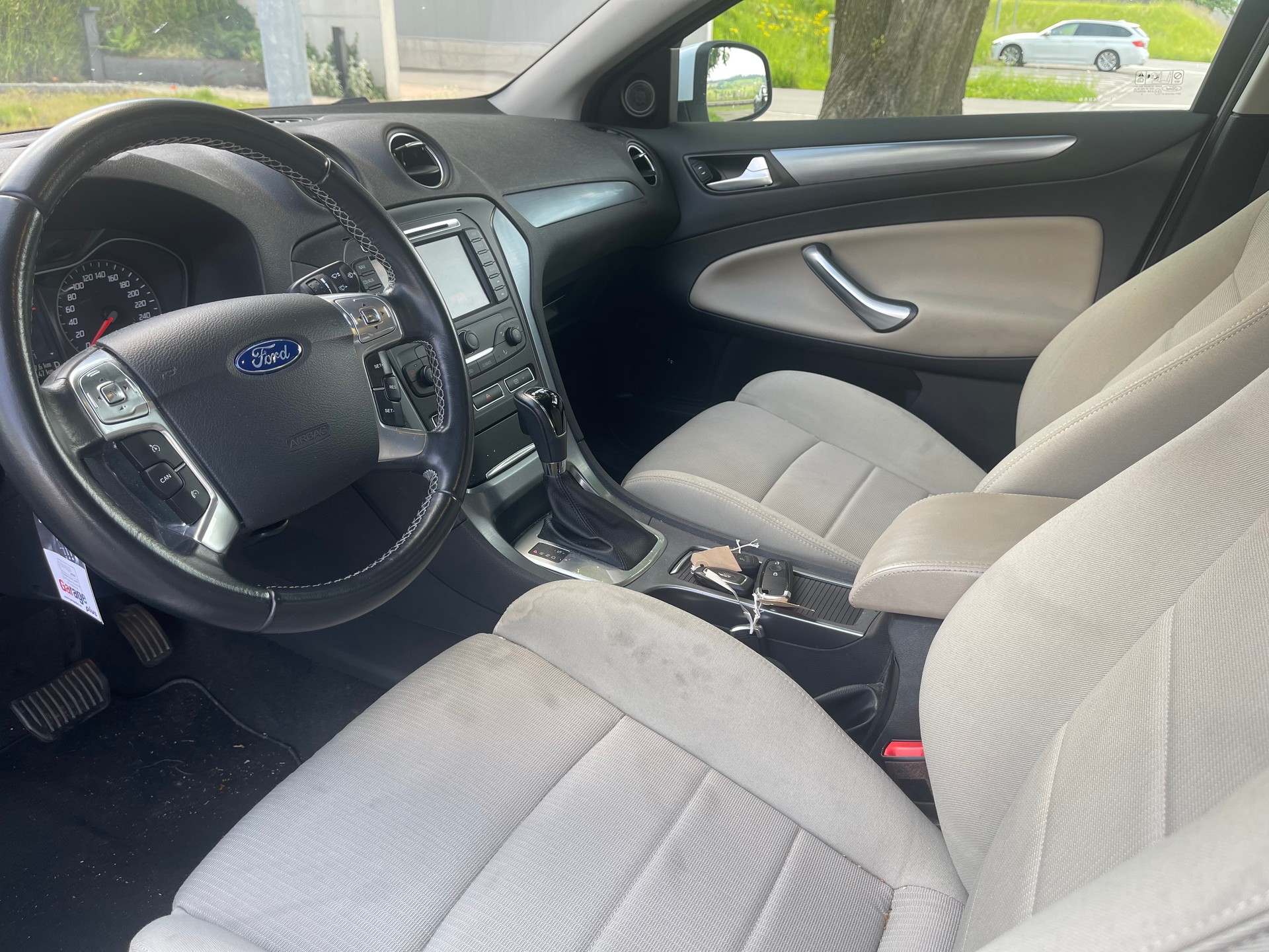 FORD Mondeo 2.0 EcoBoost SCTi Titanium PowerShift-image-12