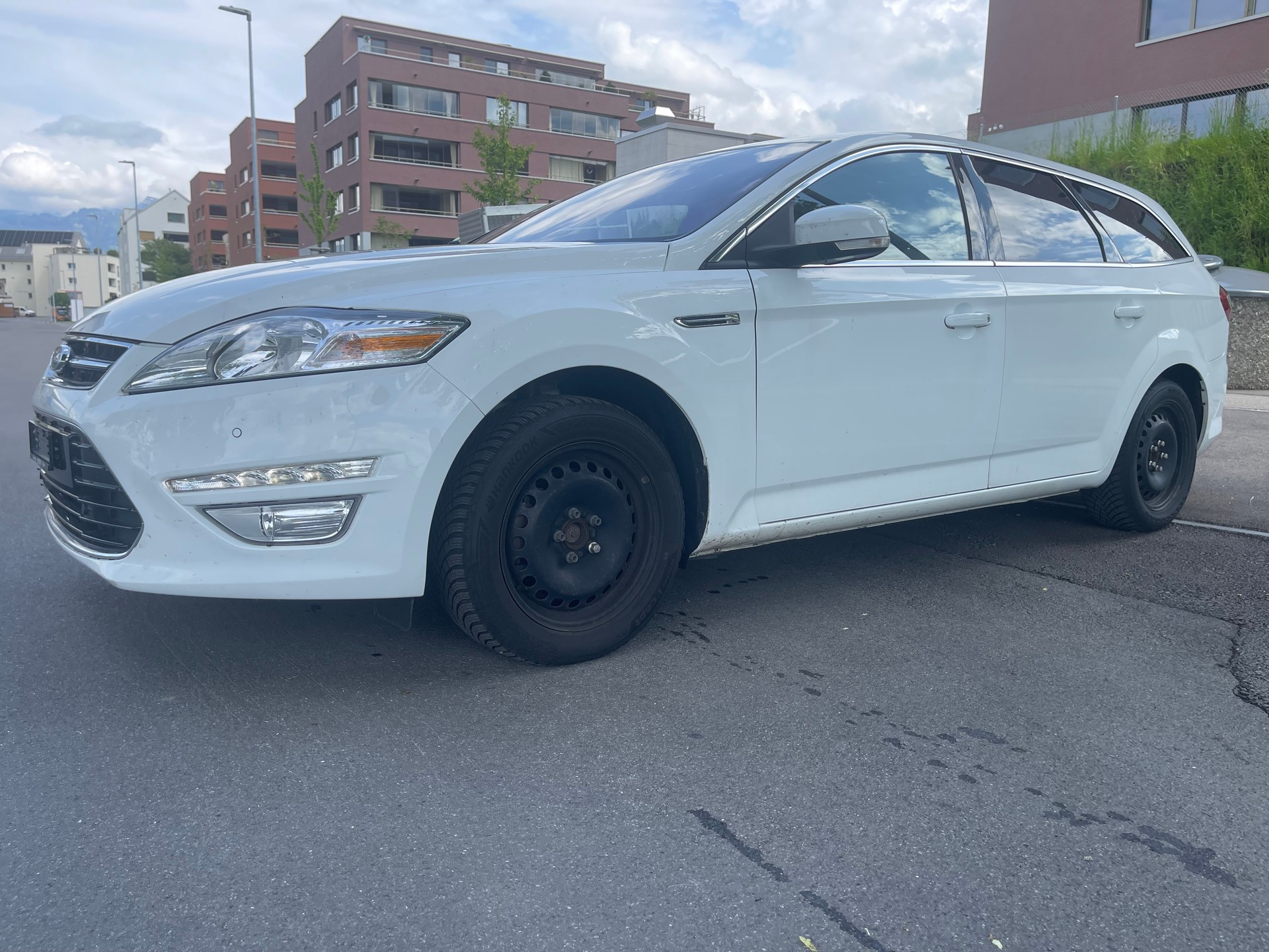 FORD Mondeo 2.0 EcoBoost SCTi Titanium PowerShift-image-3