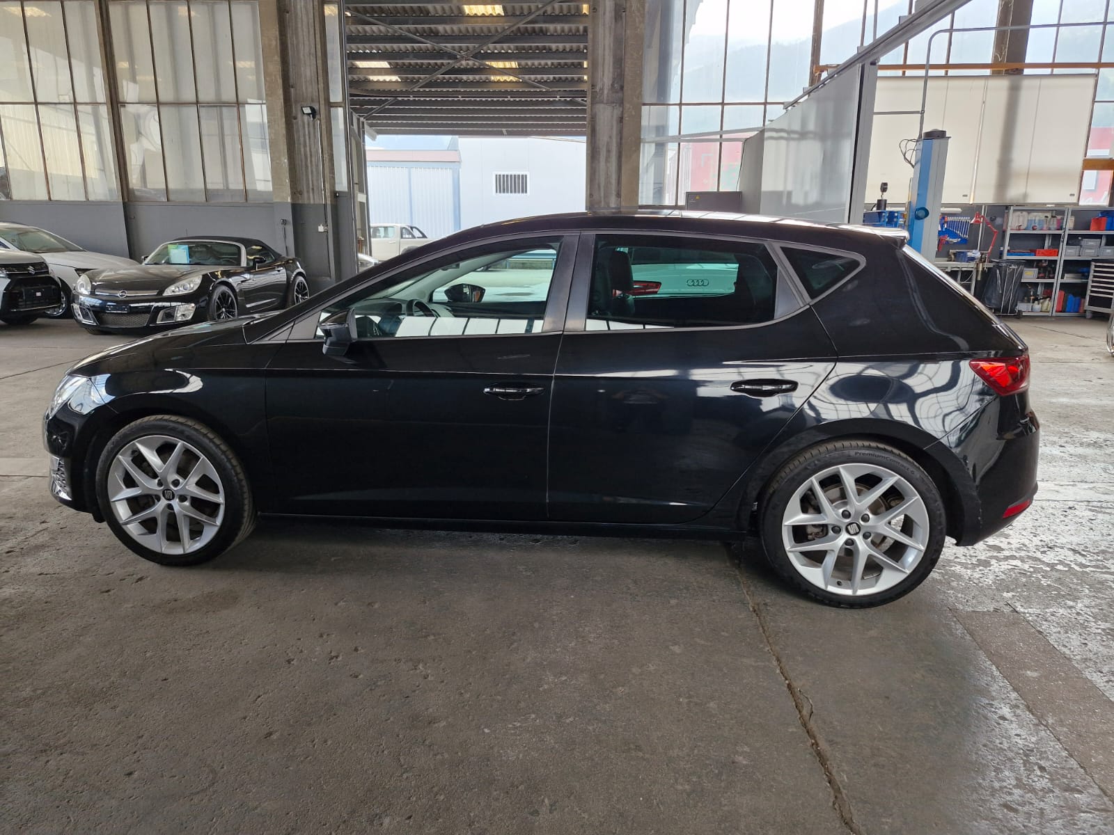 SEAT Leon 1.8 TSI FR Line-image-2