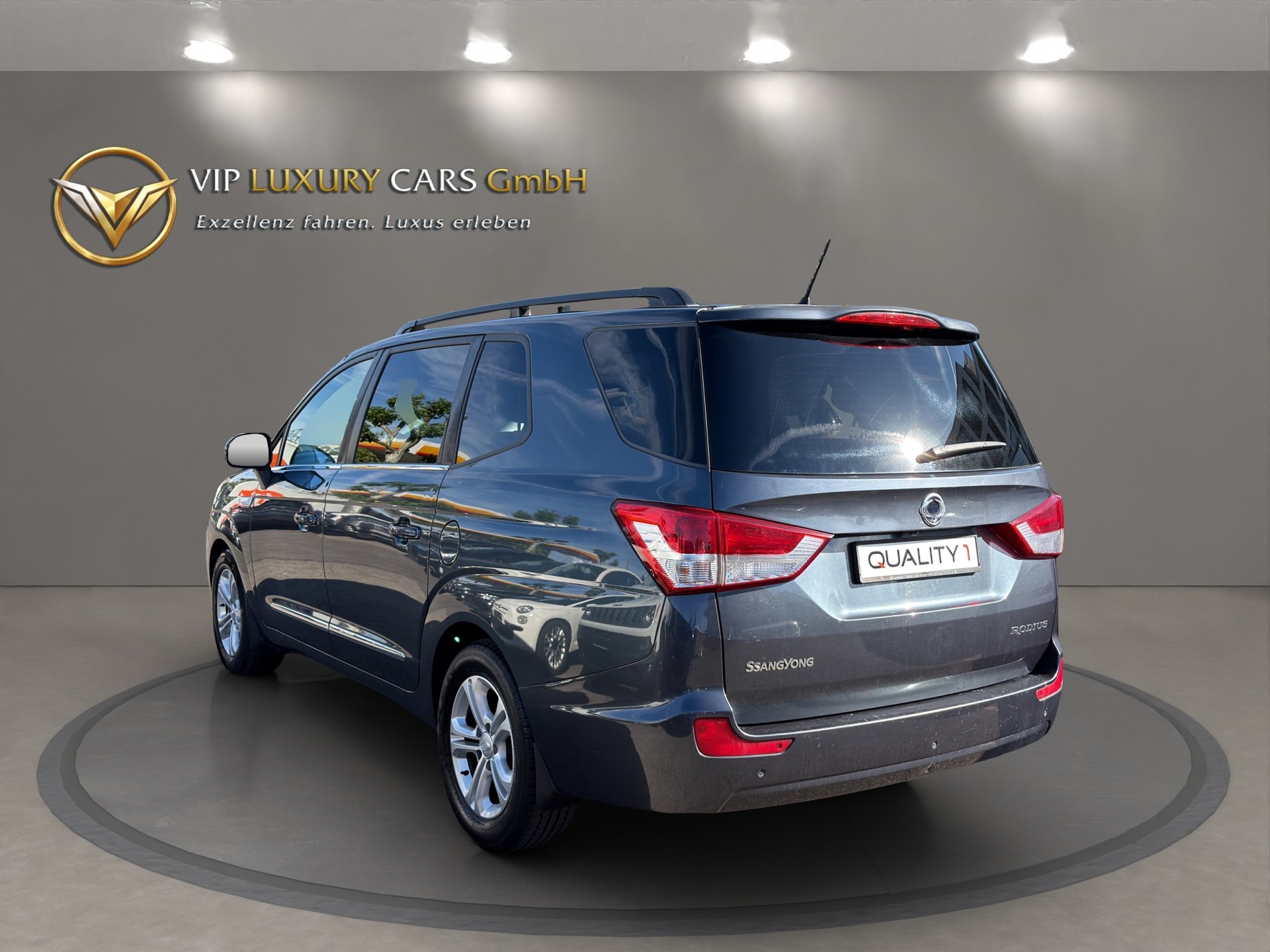 KGM-SsangYong Rodius SV220 e-XDi Crystal Plus Edition 2WD * Frisch Ab MFK & Frisch Ab Service *-image-4