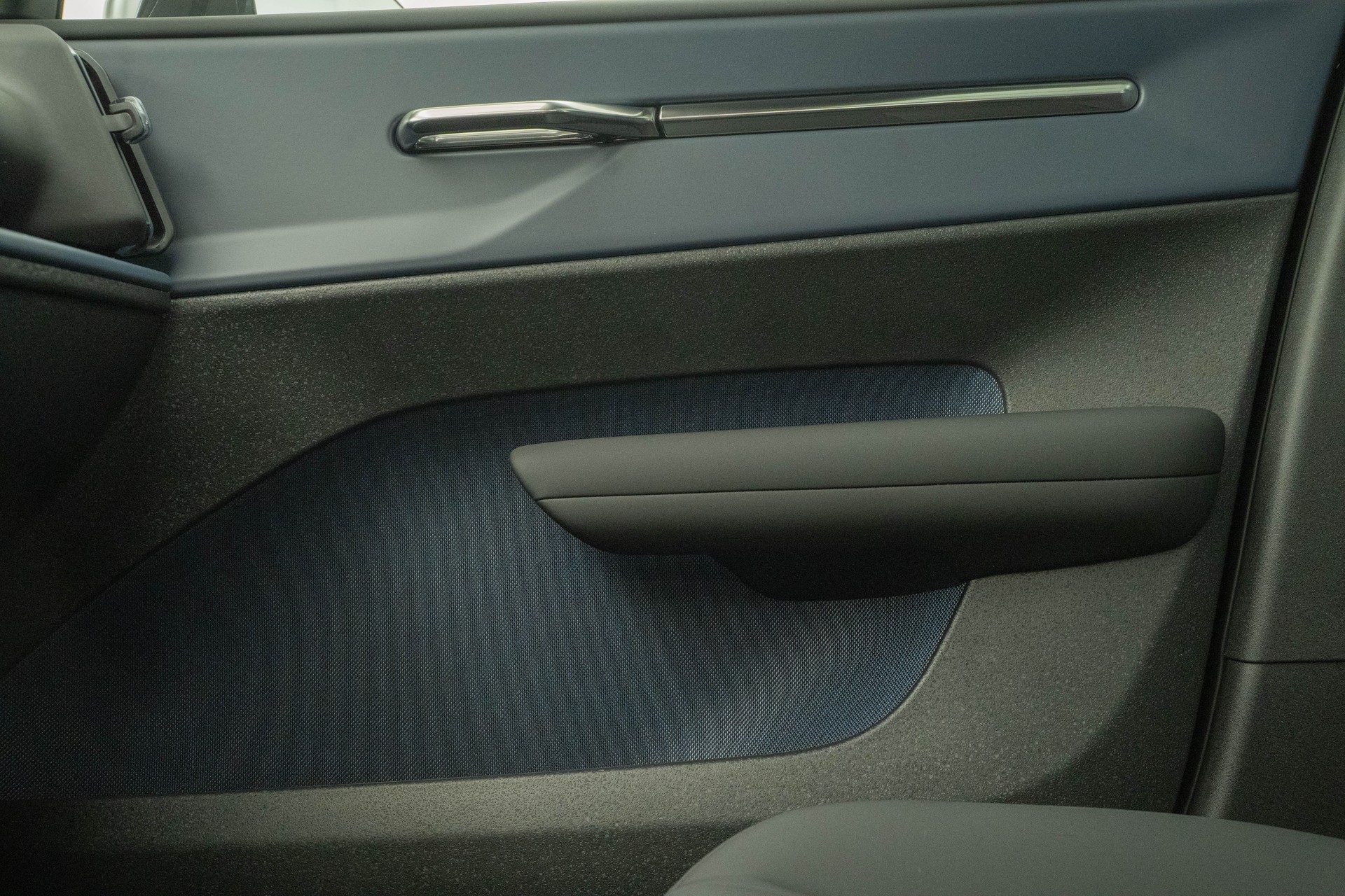 VOLVO EX30 E60 Twin Ultra Performance AWD-image-13