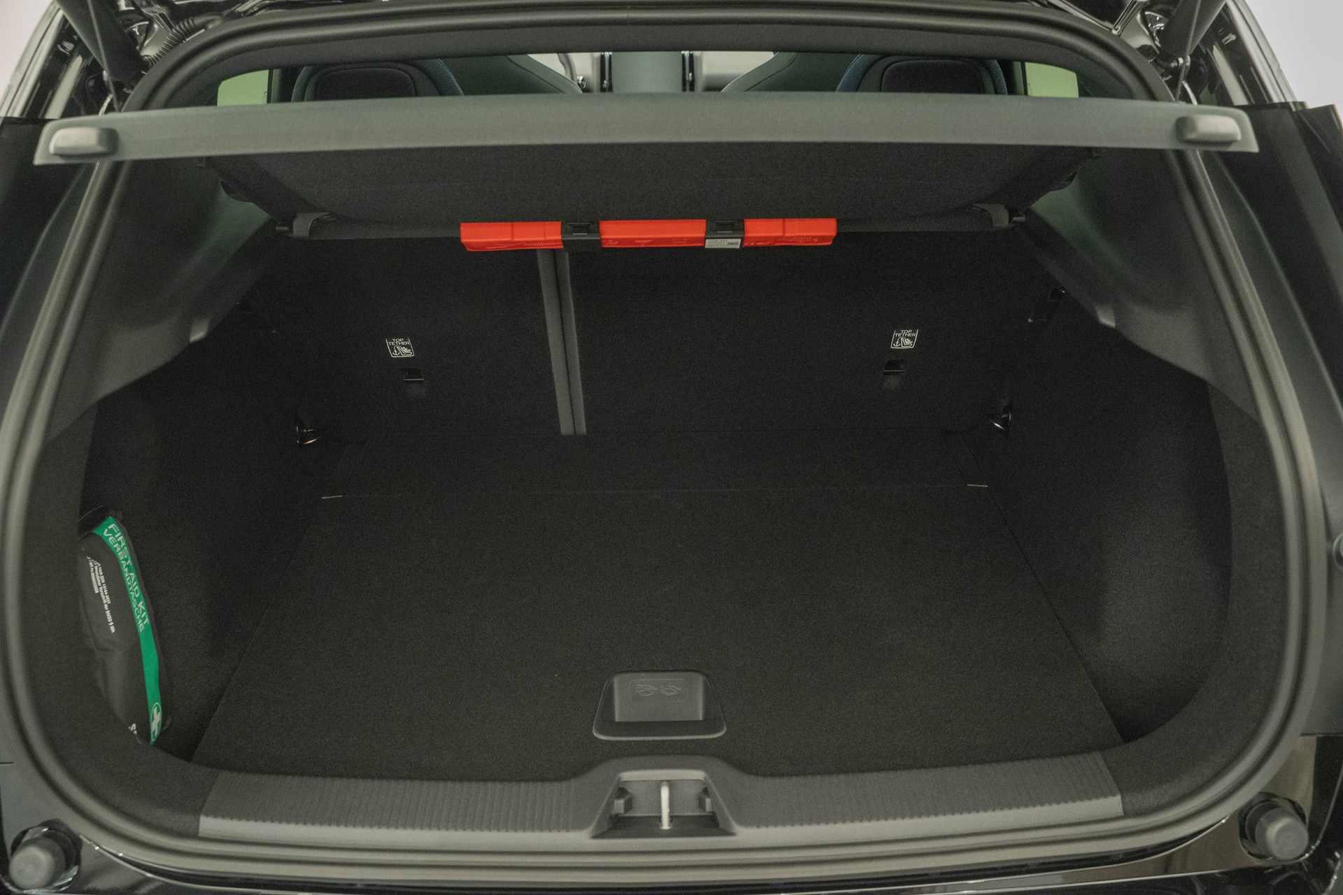VOLVO EX30 E60 Twin Ultra Performance AWD-image-4