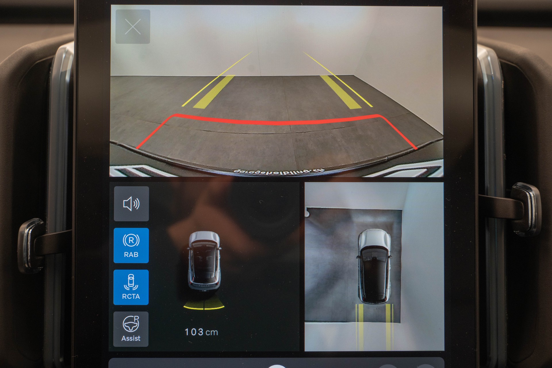 VOLVO EX30 E60 Twin Ultra Performance AWD-image-15
