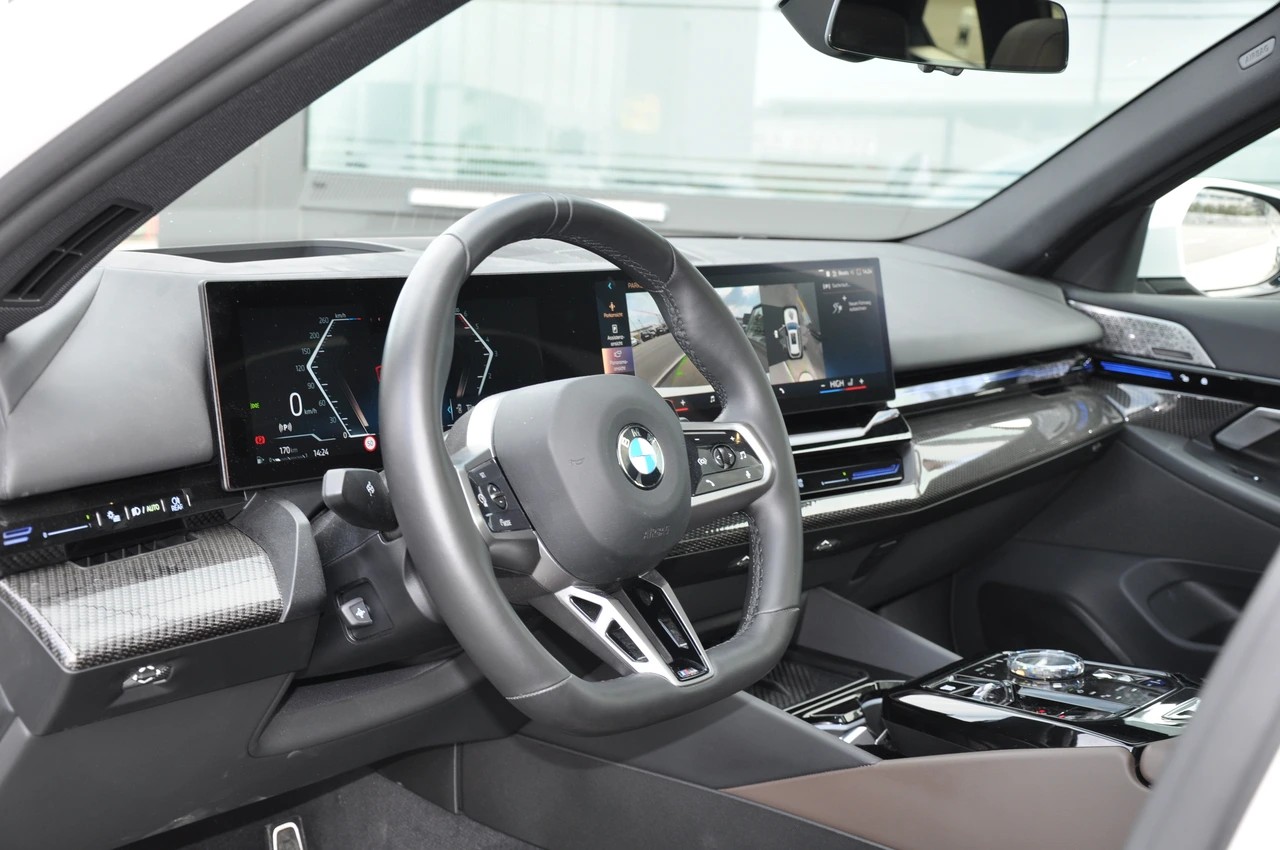 BMW 520d xDrive 48V Touring M Sport Pro Steptronic-image-20