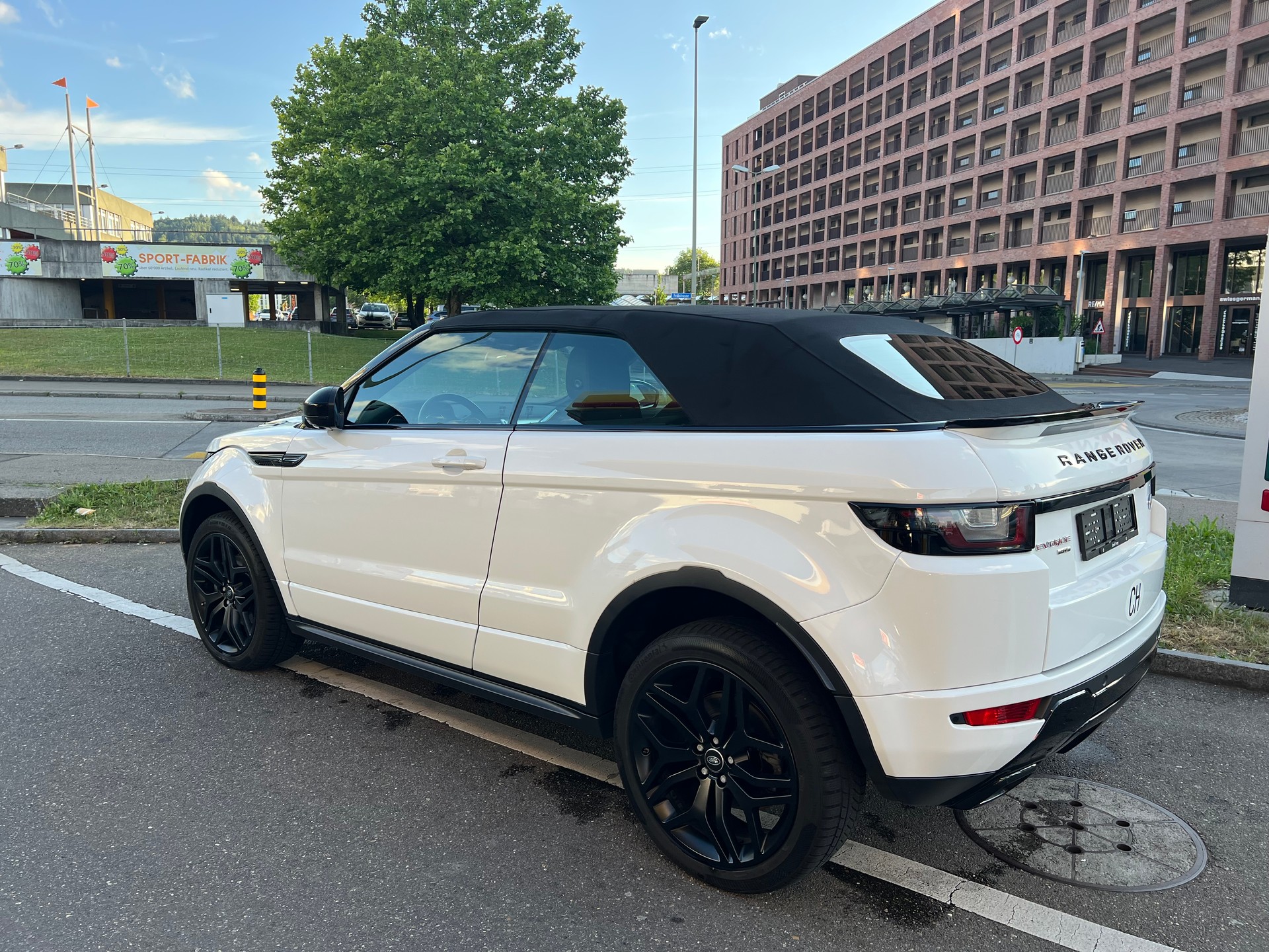 LAND ROVER Range Rover Evoque- 360°-Kamera- Conver. 2.0 TD4 HSE Dynamic AT9-image-14