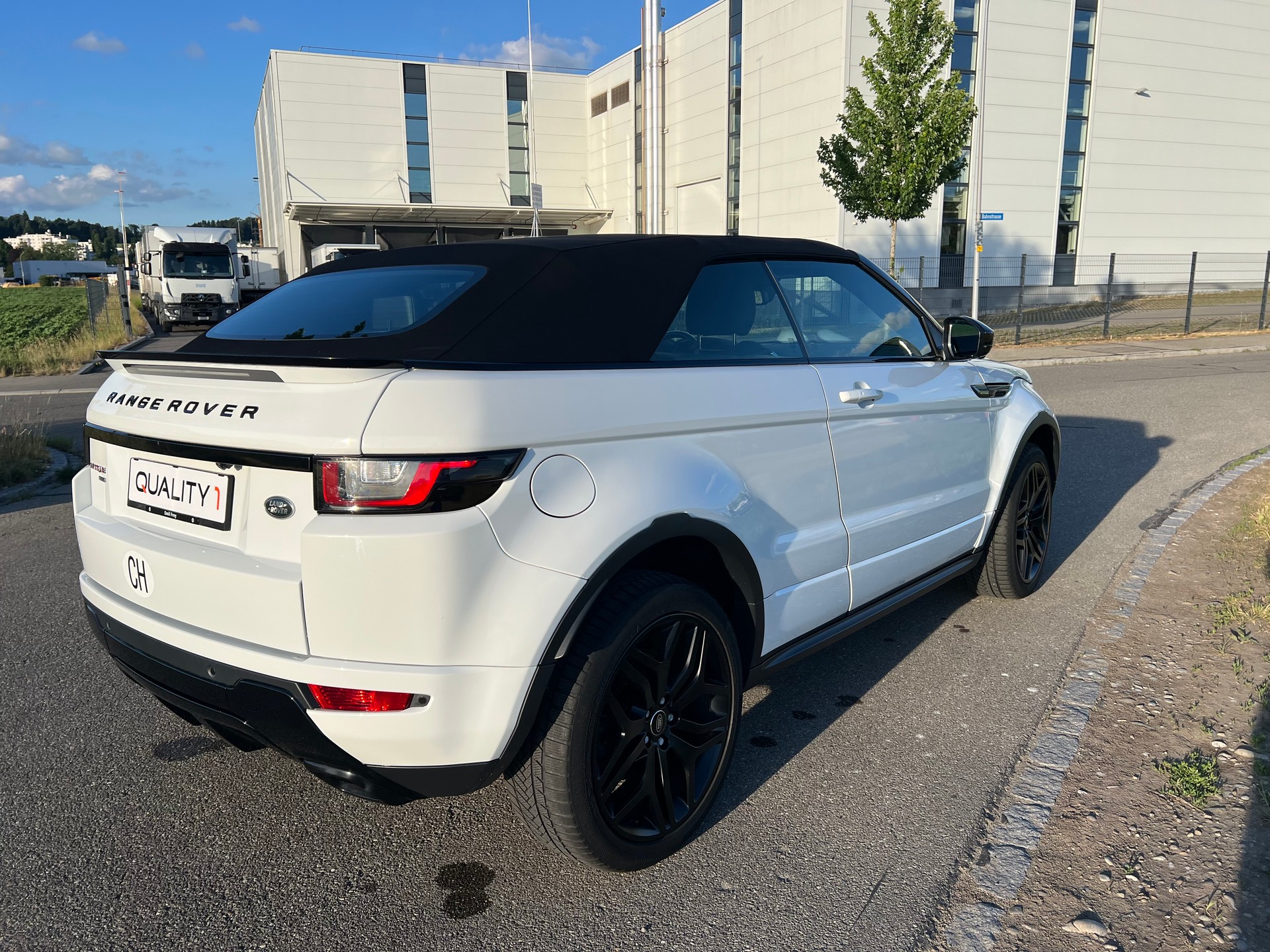 LAND ROVER Range Rover Evoque- 360°-Kamera- Conver. 2.0 TD4 HSE Dynamic AT9-image-19