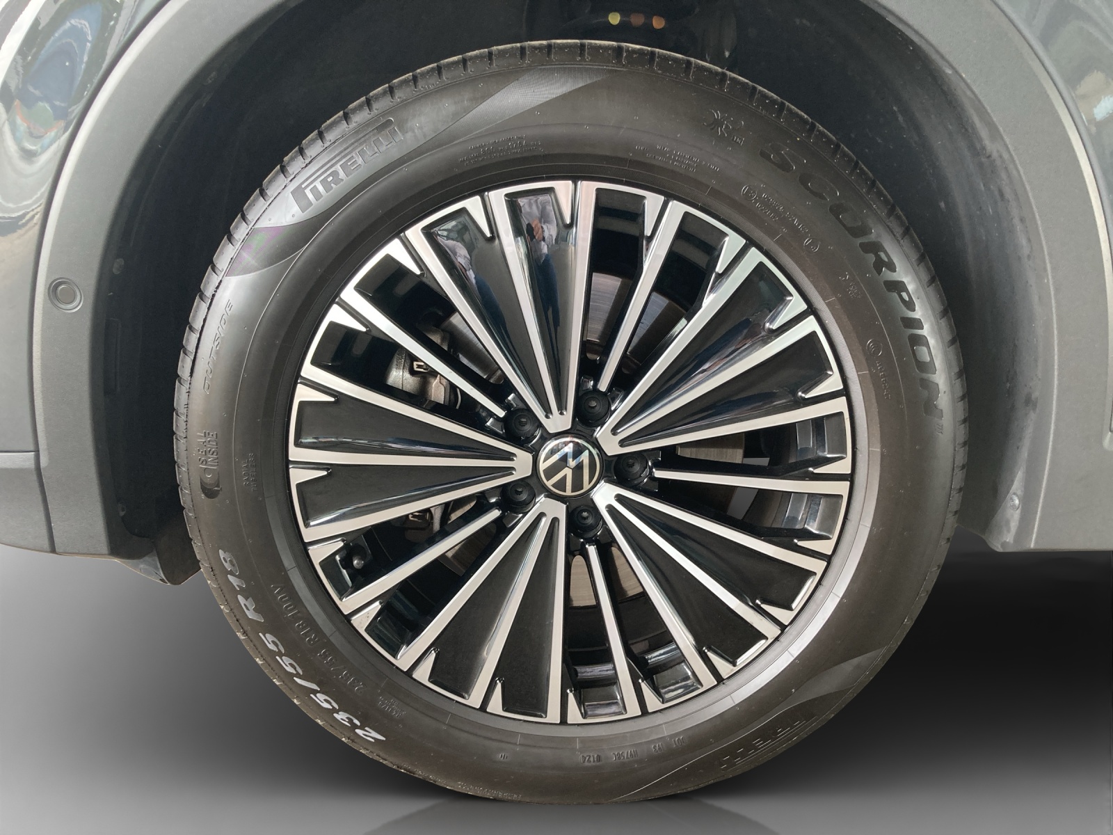 VW Tiguan 2.0 TSI DSG Elegance 4Motion-image-15