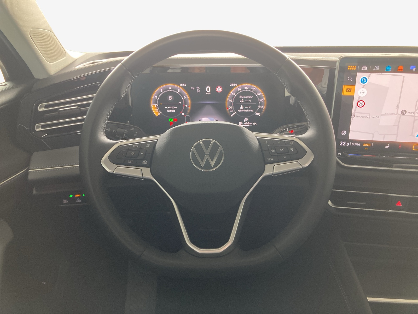 VW Tiguan 2.0 TSI DSG Elegance 4Motion-image-9