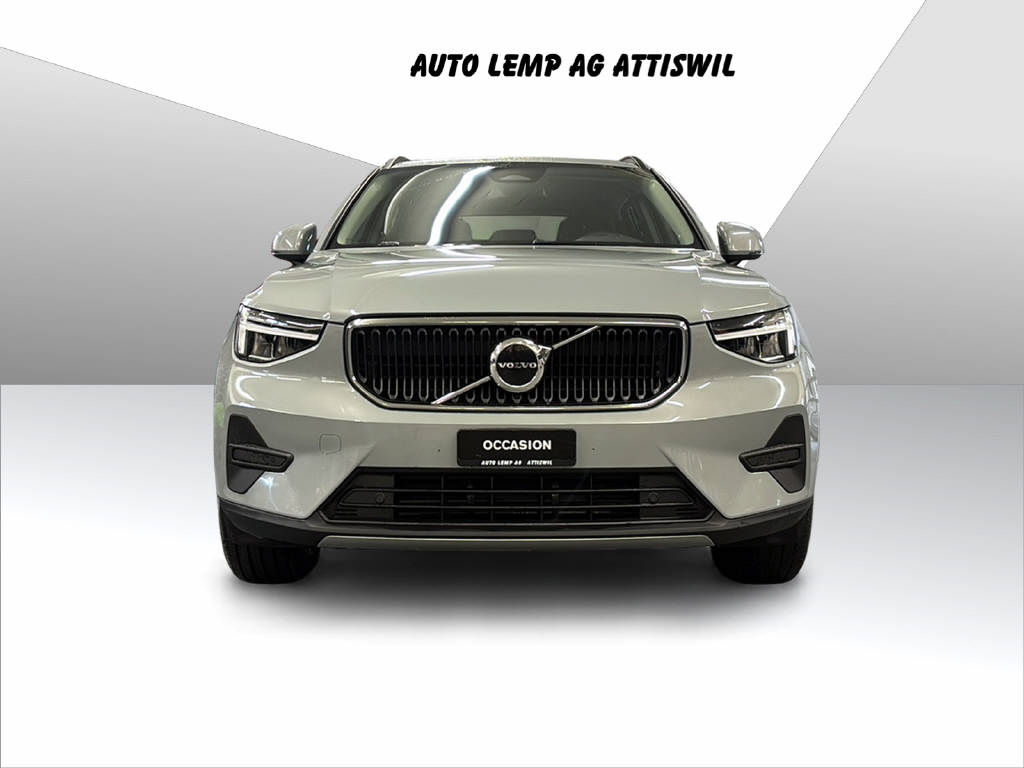 VOLVO XC40 2.0 B3 MH Essential-showroom-element-1