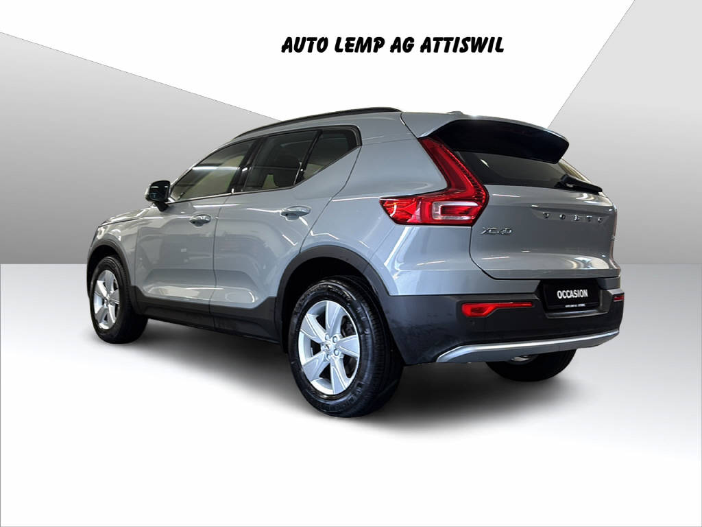 VOLVO XC40 2.0 B3 MH Essential-showroom-element-3