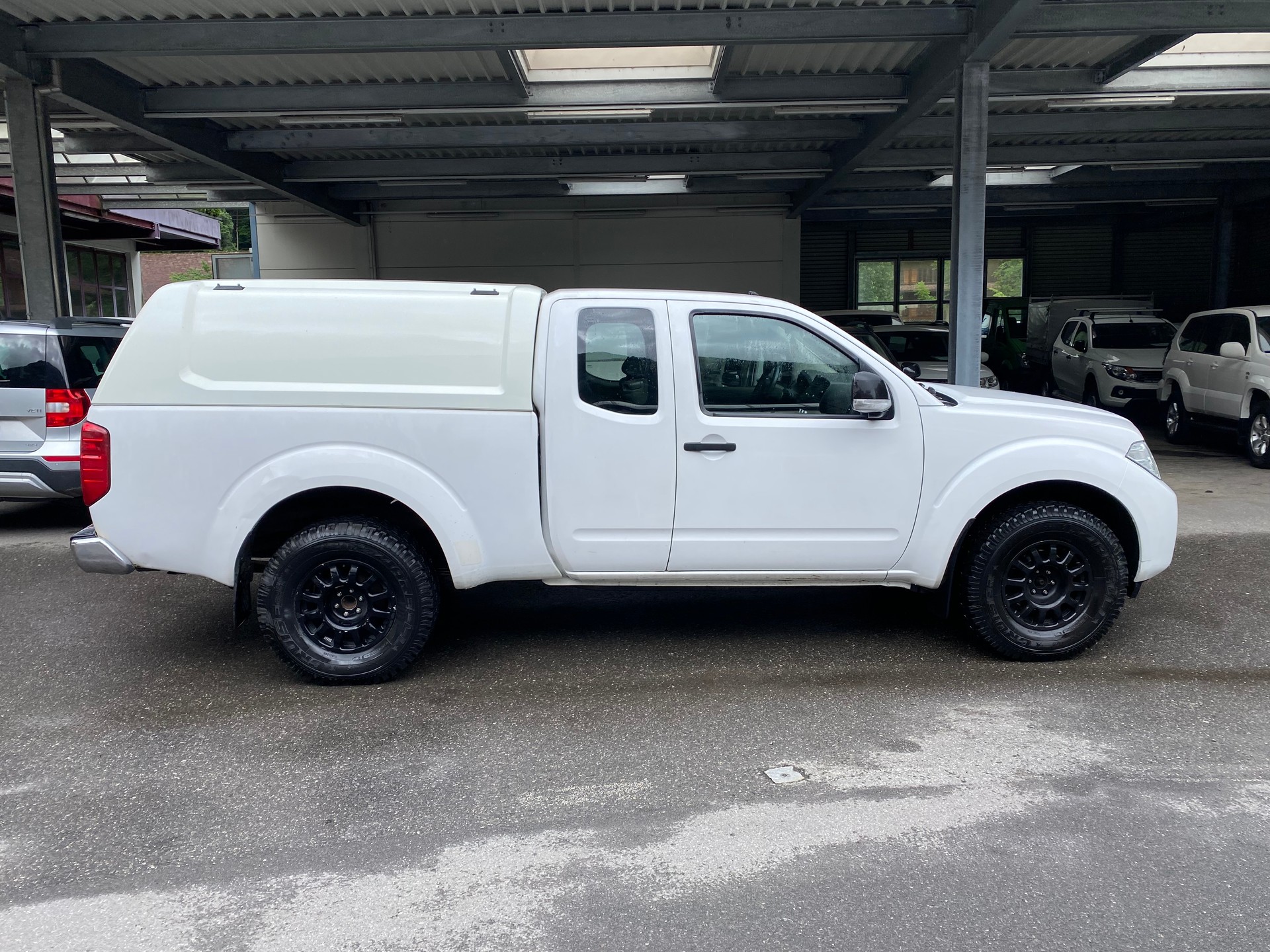 NISSAN Navara King Cab SE 2.5 dCi 4WD-image-10
