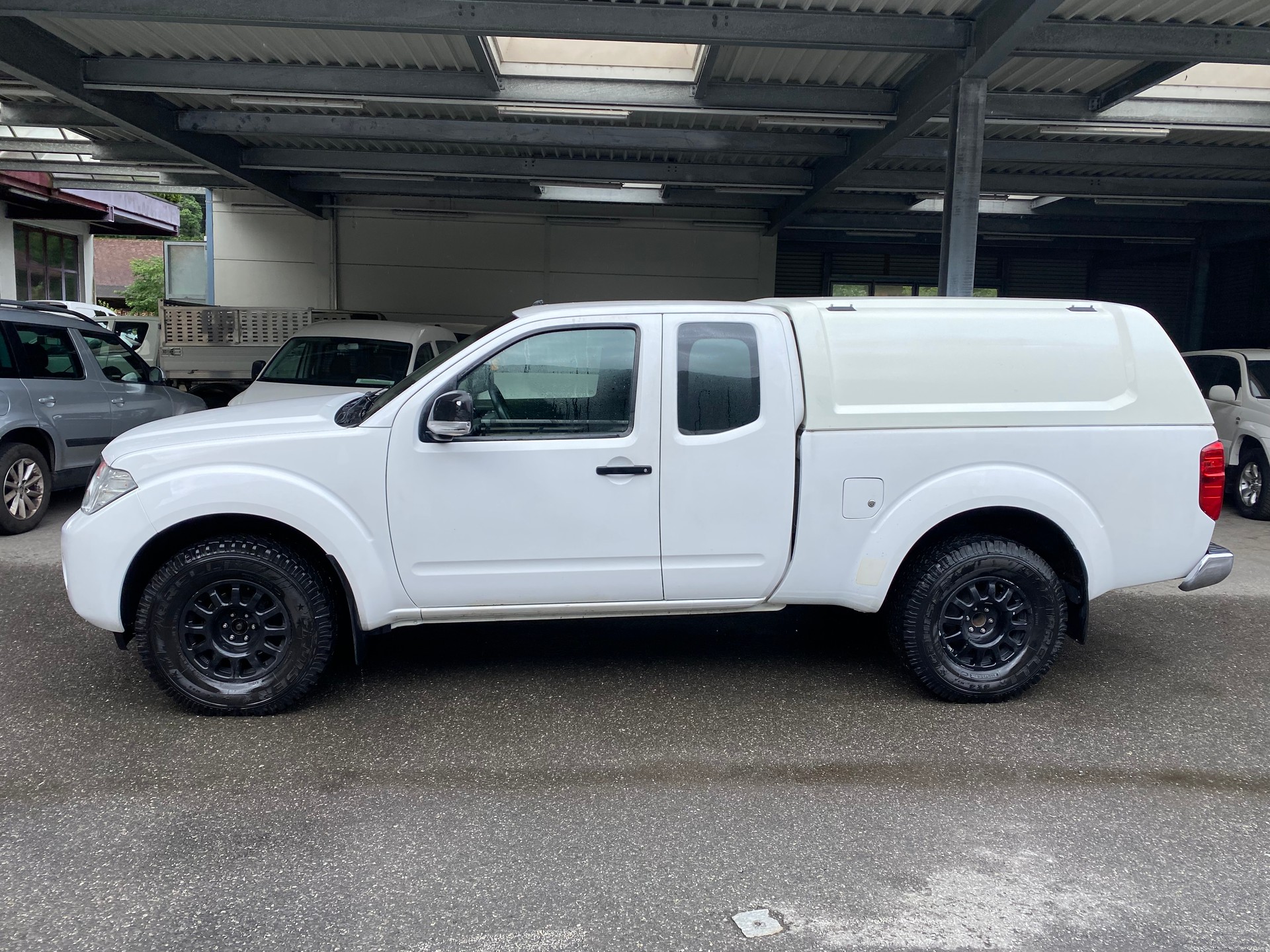 NISSAN Navara King Cab SE 2.5 dCi 4WD