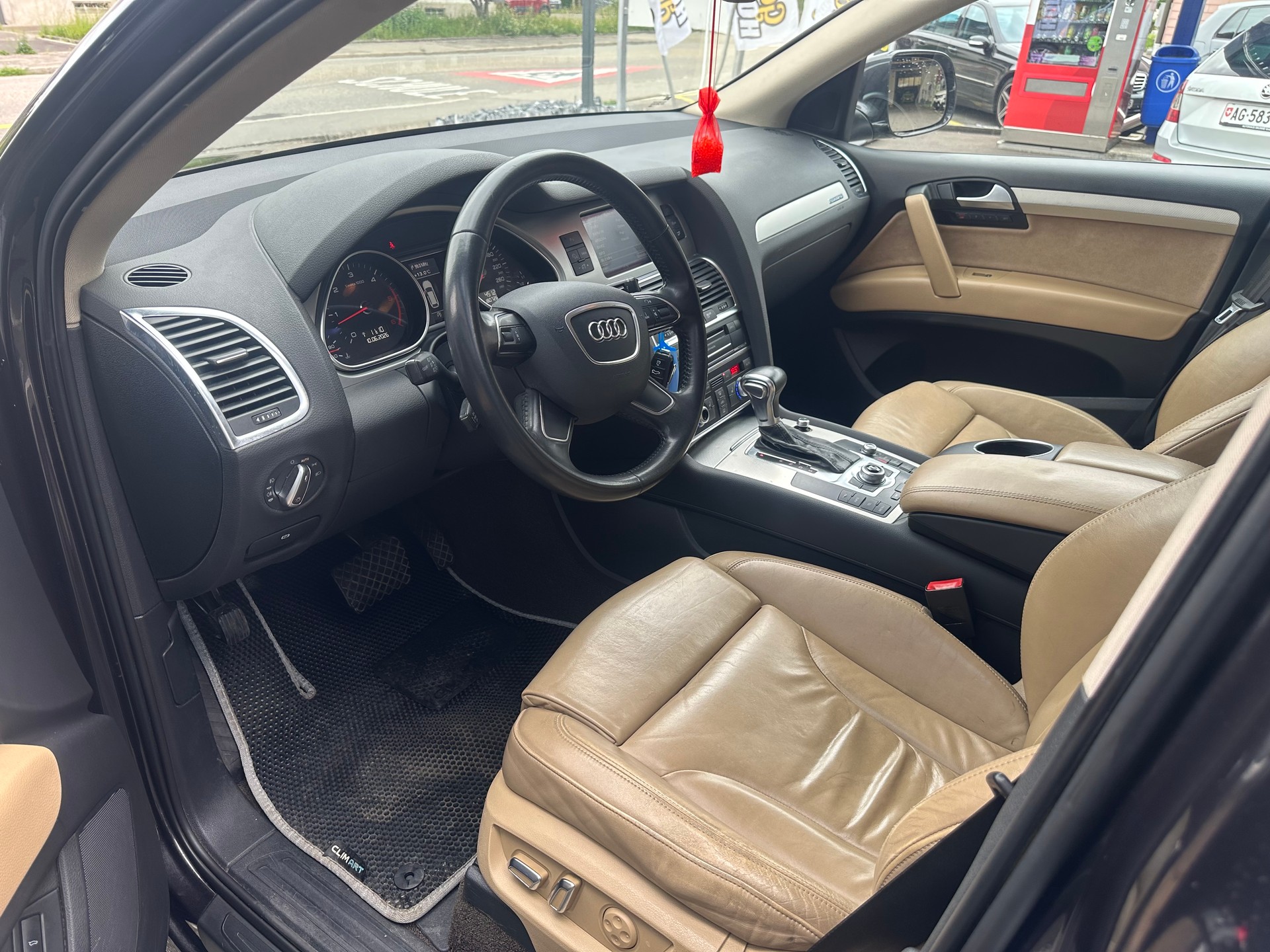 AUDI Q7 3.0 TDI addBlue quattro tiptronic-image-9