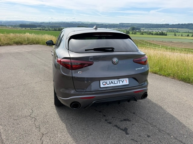 ALFA ROMEO Stelvio 2.0 Veloce Q4 Automatic-image-5