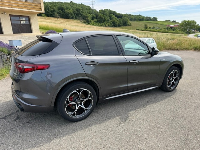 ALFA ROMEO Stelvio 2.0 Veloce Q4 Automatic-image-8