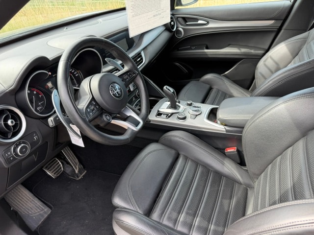 ALFA ROMEO Stelvio 2.0 Veloce Q4 Automatic-image-12