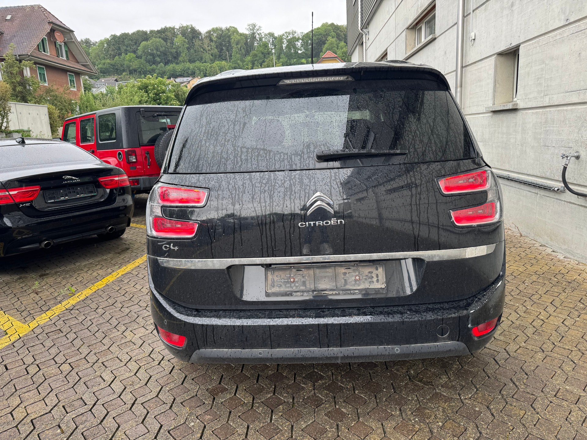 CITROEN Grand C4 Picasso 1.6i 16V e-THP Exclusive-showroom-element-3