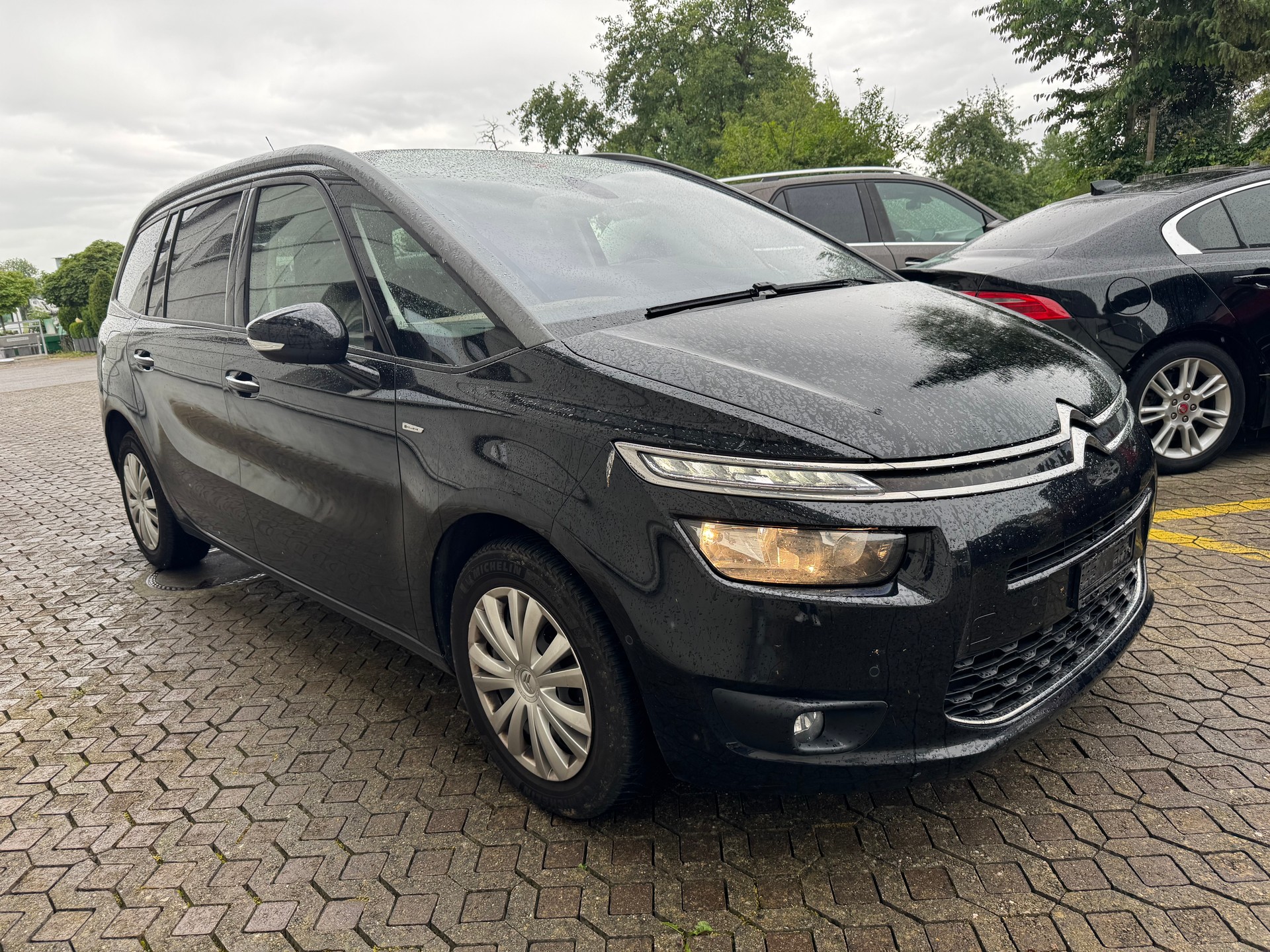 CITROEN Grand C4 Picasso 1.6i 16V e-THP Exclusive-showroom-element-1