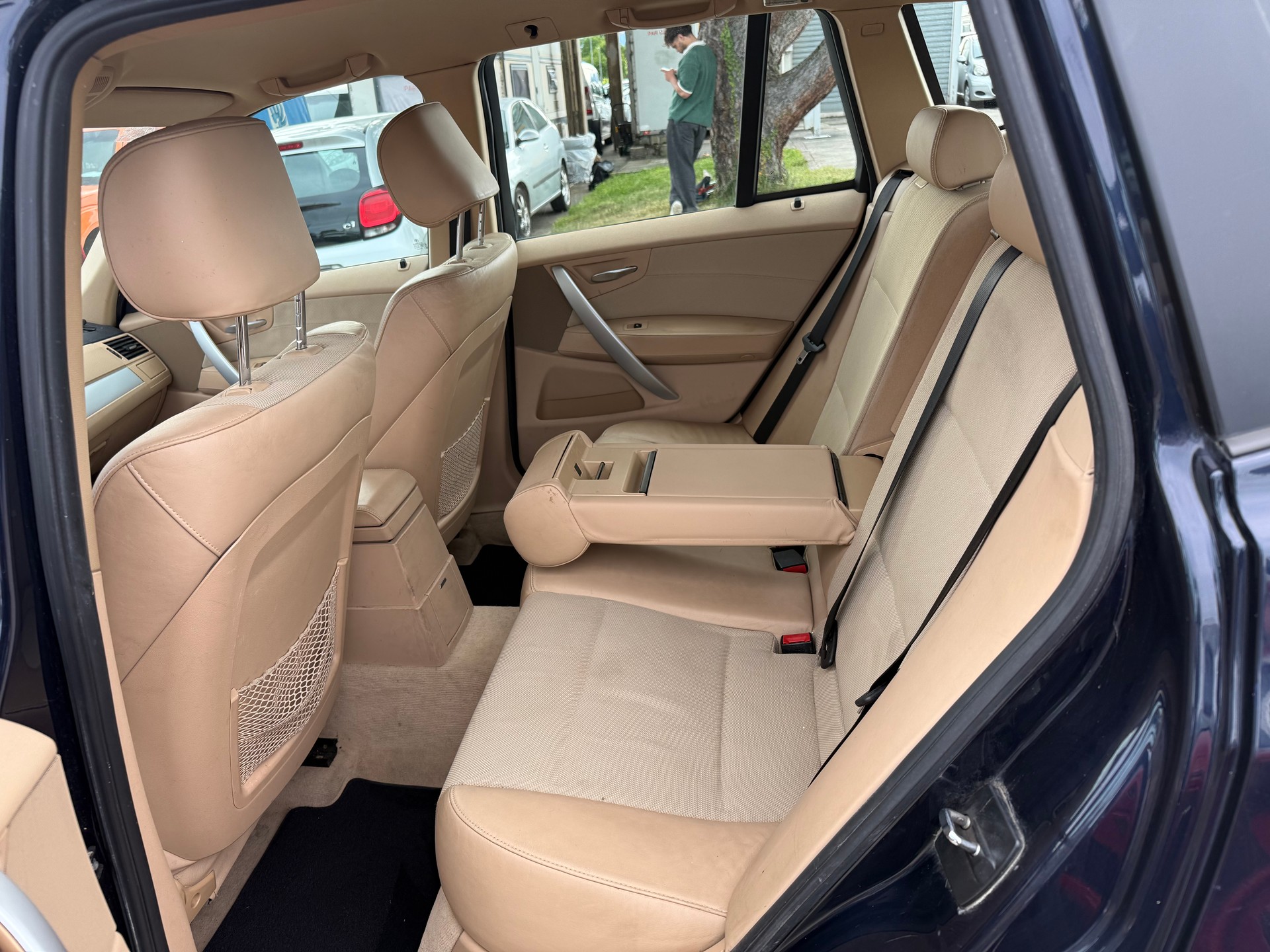 BMW X3 xDrive 25i (2.5si)-image-7