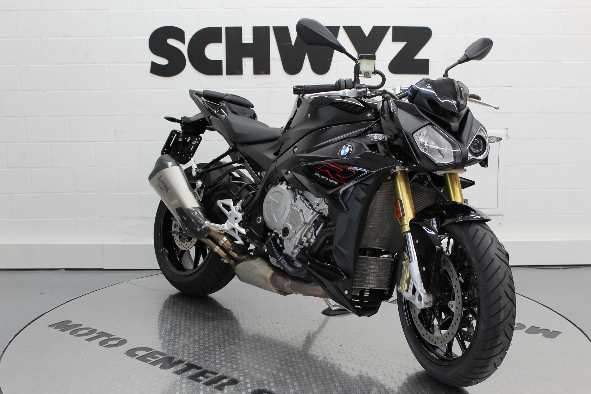 BMW S 1000 R-image-1