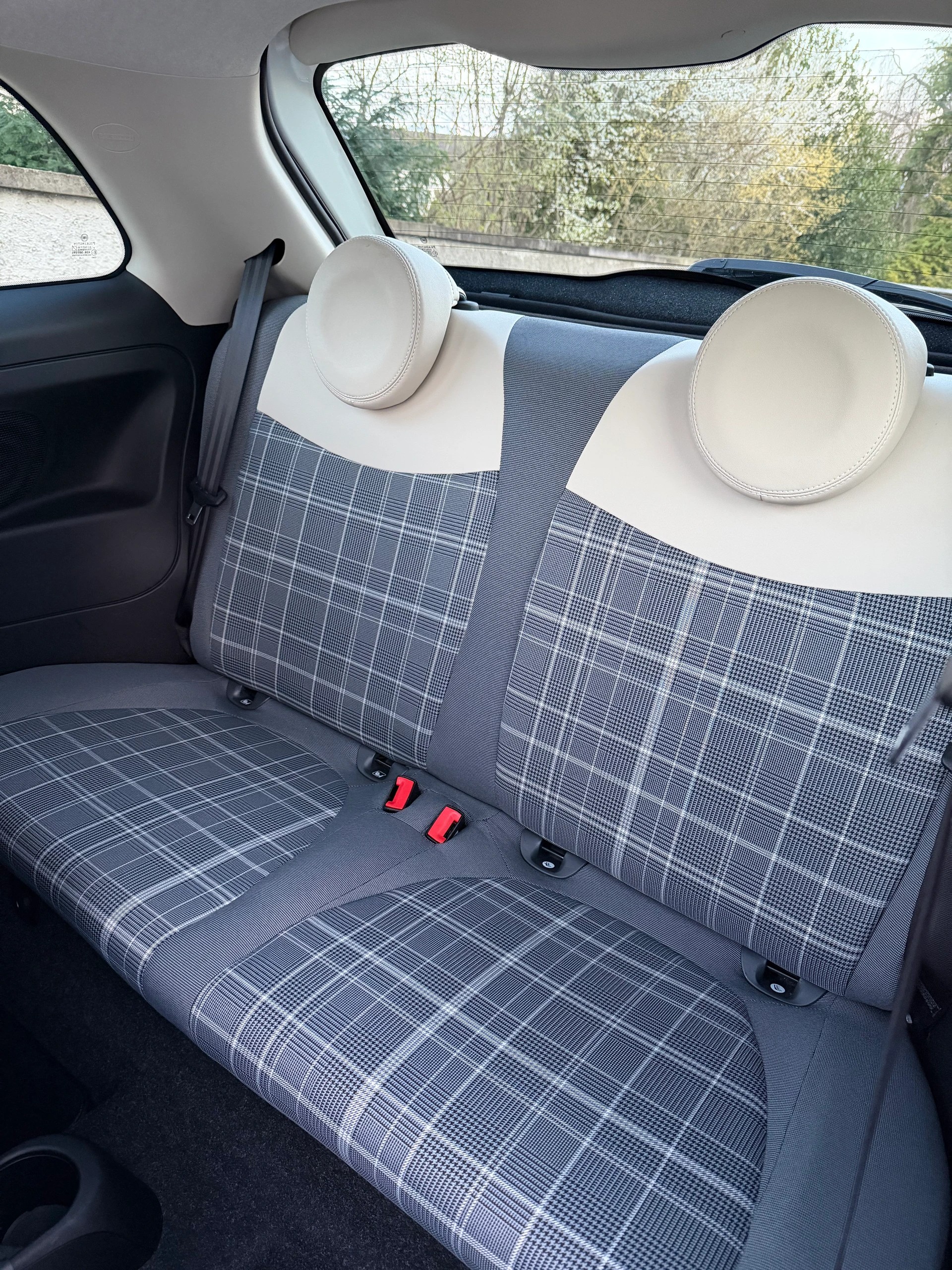 FIAT 500 1.2 Automatik / Frisch ab MFK / Vollständig Service gepflegt / 36 Monate Garantie exkl. / Panorama/ Tempomat / Klima-image-13