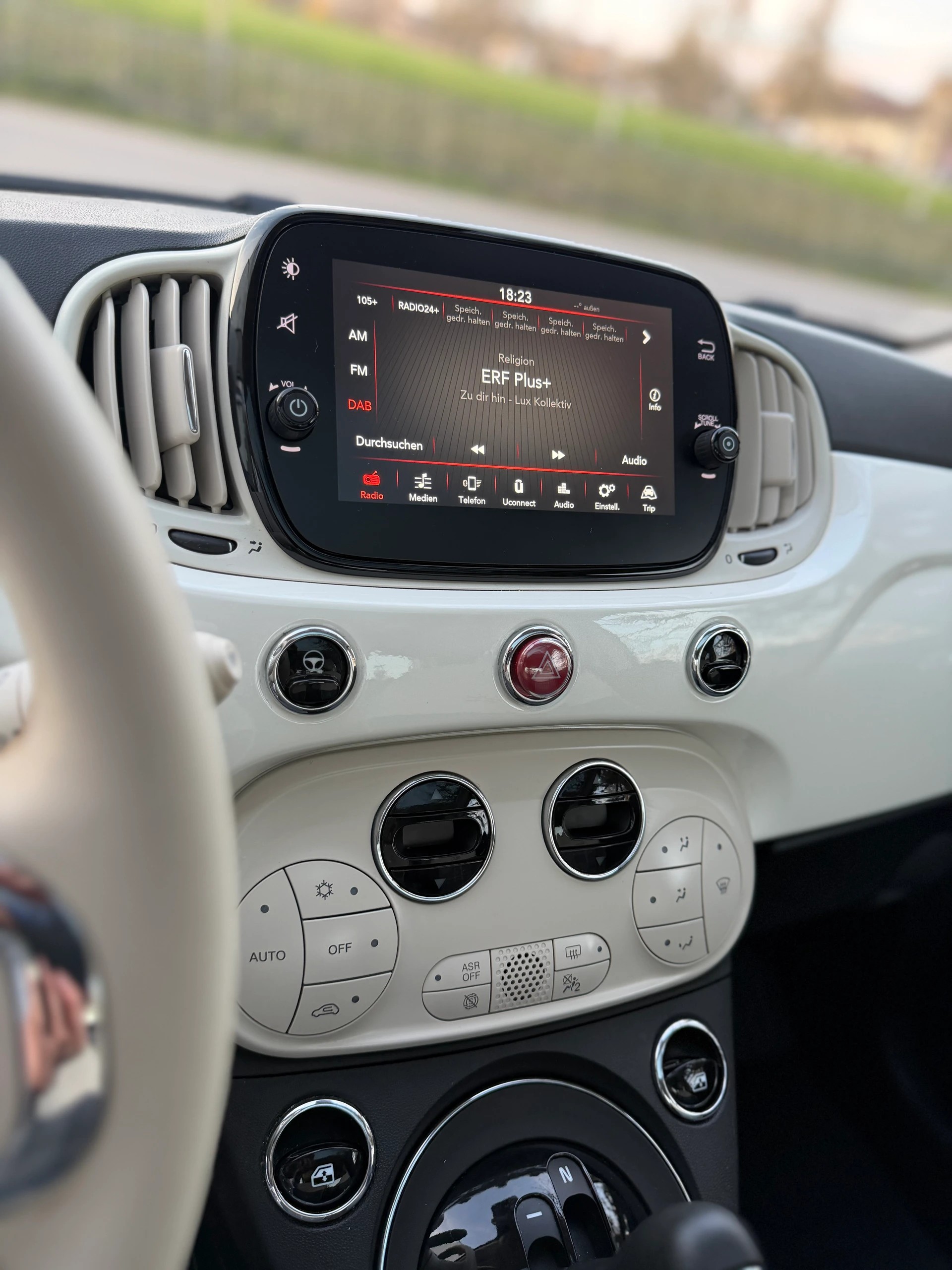 FIAT 500 1.2 Automatik / Frisch ab MFK / Vollständig Service gepflegt / 36 Monate Garantie exkl. / Panorama/ Tempomat / Klima-image-14