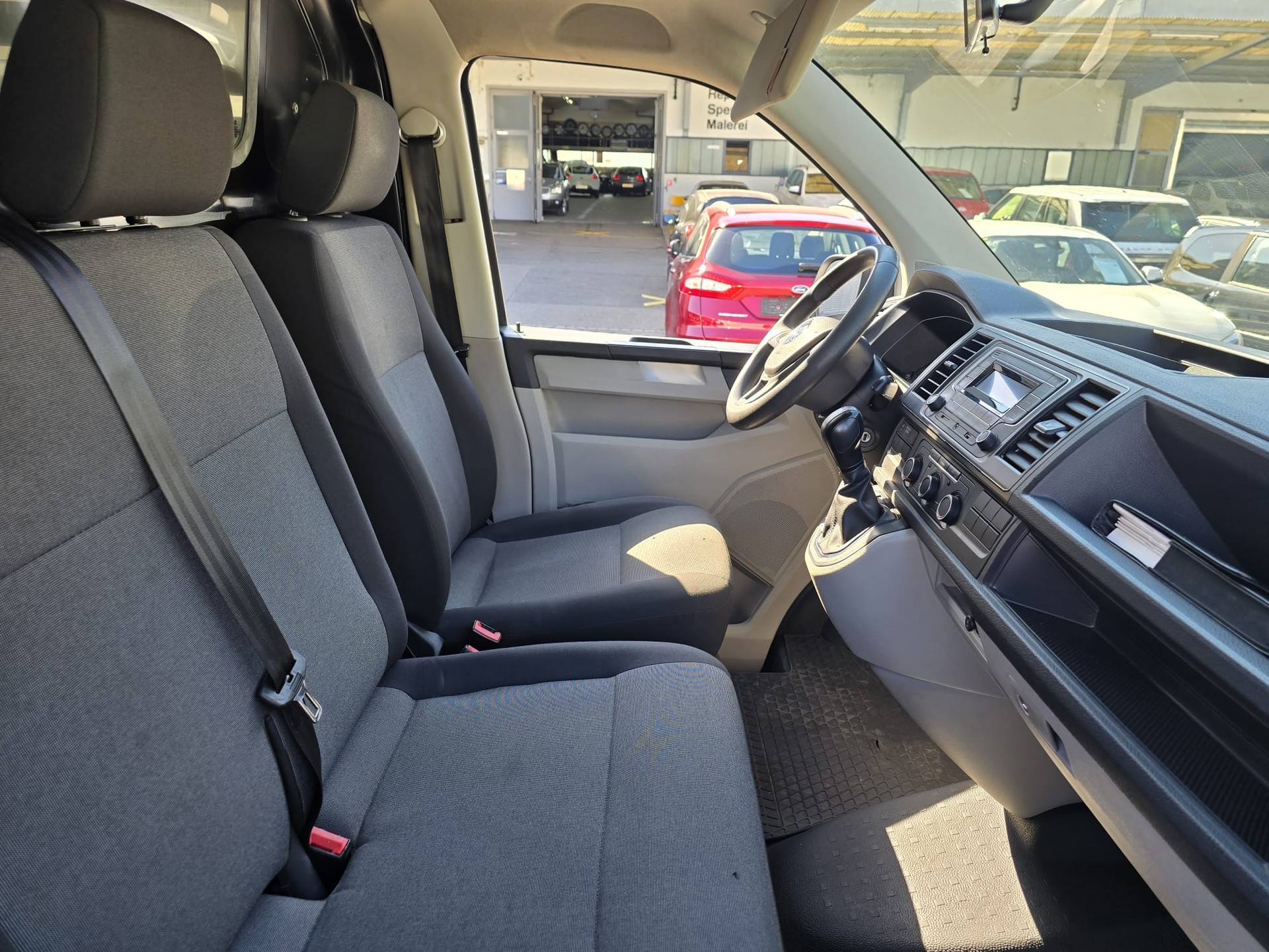 VW T6 2.0 TDI DSG-image-12