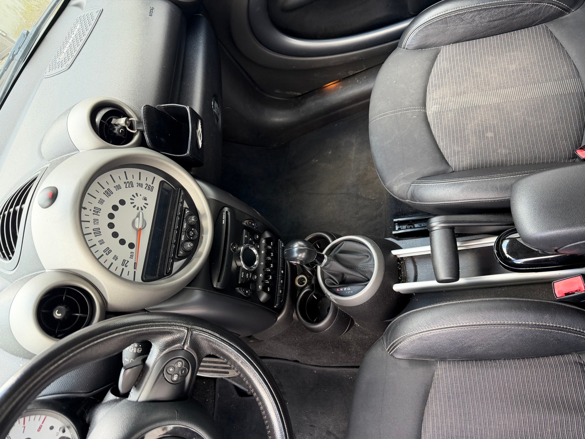 MINI Countryman Cooper S FWD Steptronic-image-8