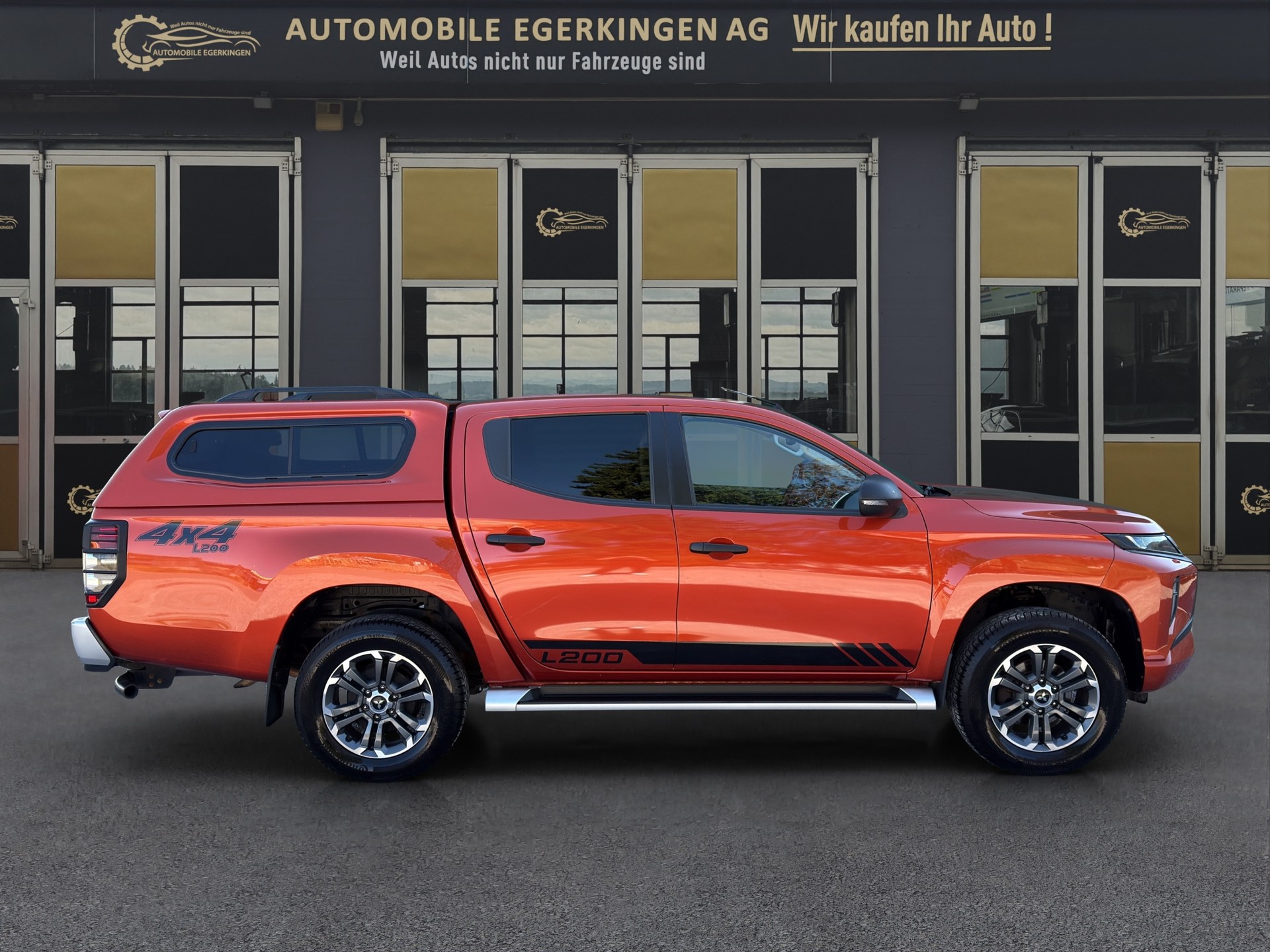 MITSUBISHI L 200 2.2 Style Double Cab Automat-showroom-element-3