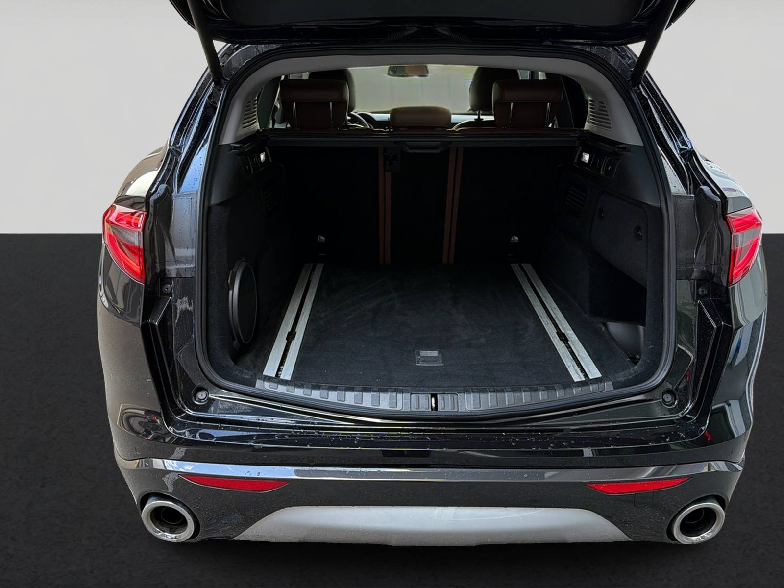 ALFA ROMEO Stelvio 2.0 TI Q4 Automatic-showroom-element-3