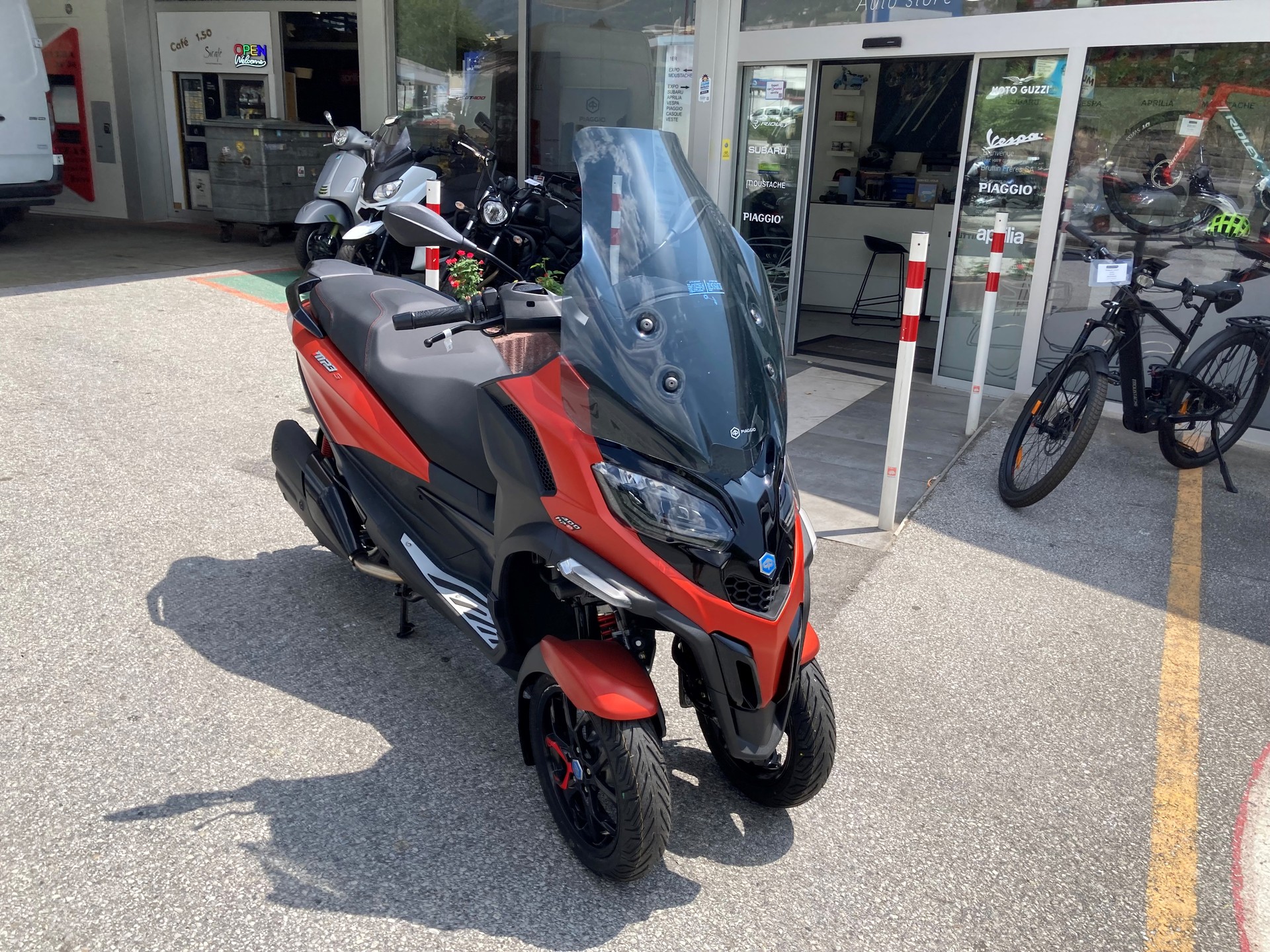 PIAGGIO MP3 400 Sport RST-image-3