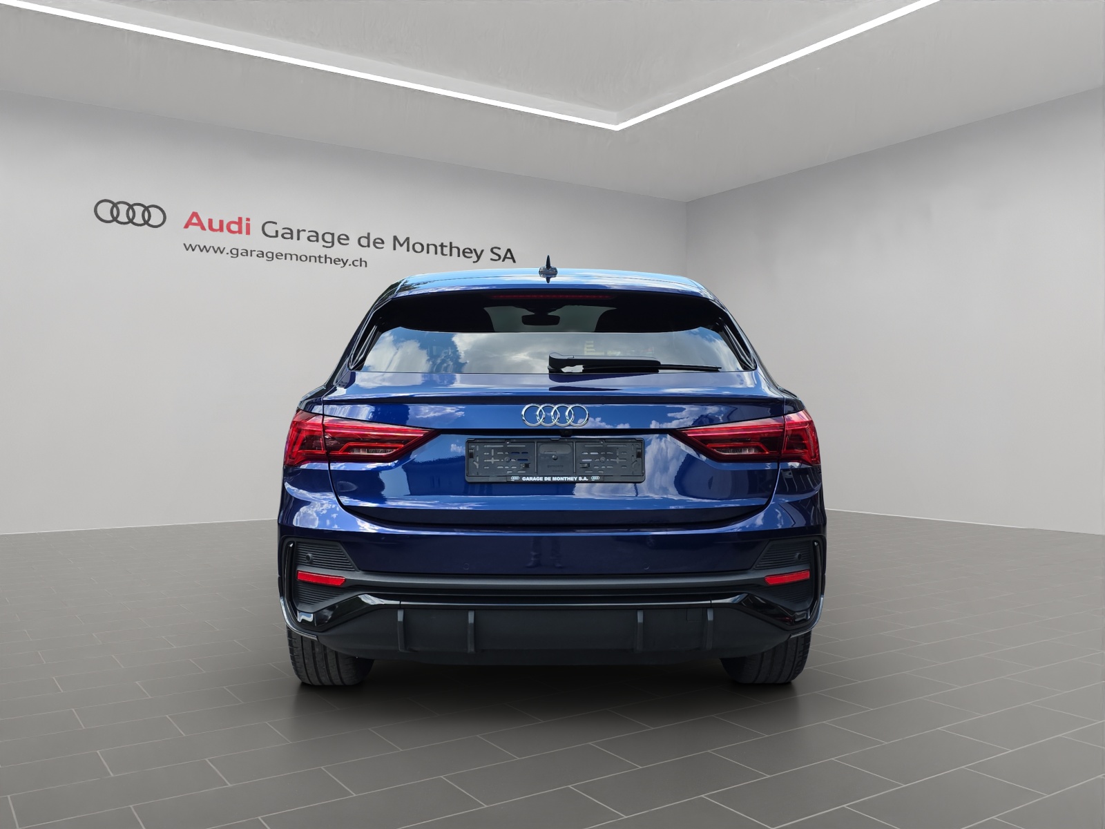AUDI Q3 Sportback 40 TDI S line Attraction quattro S-tronic-image-4