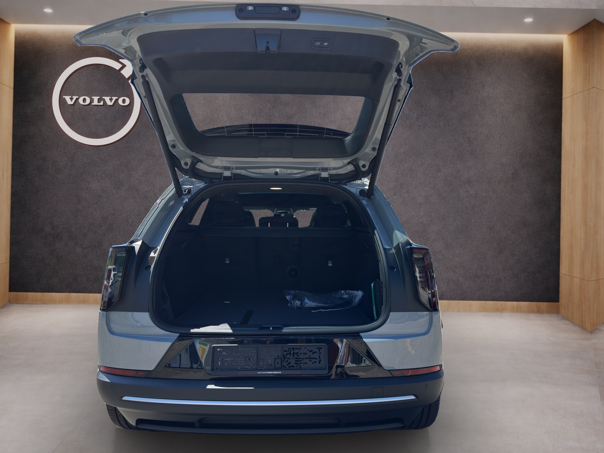 VOLVO EX60 Twin Ultra AWD-image-9