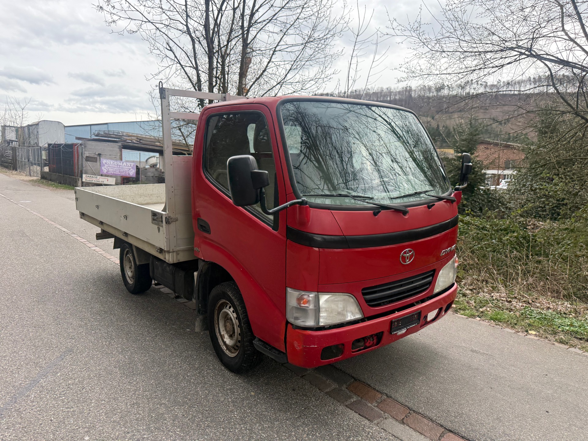 TOYOTA Dyna 100 2.5 D-4D-showroom-element-2