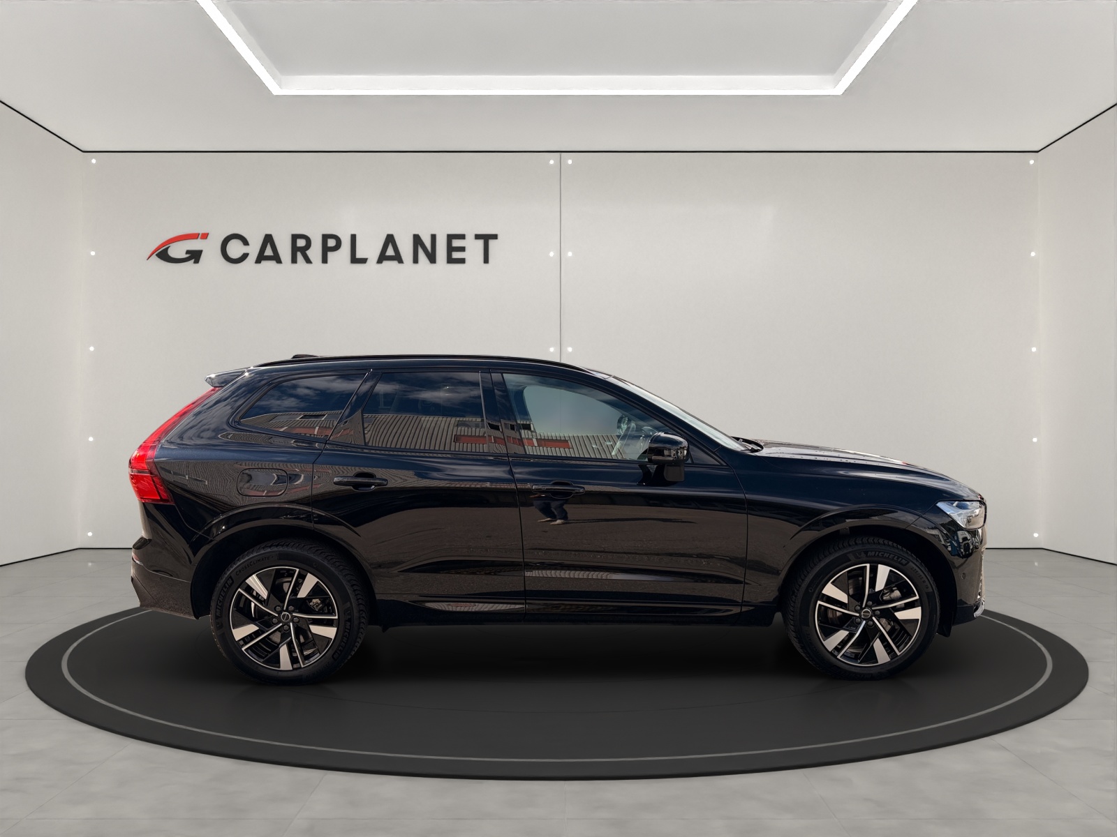 VOLVO XC60 2.0 T6 TE Plus Dark eAWD-showroom-element-1