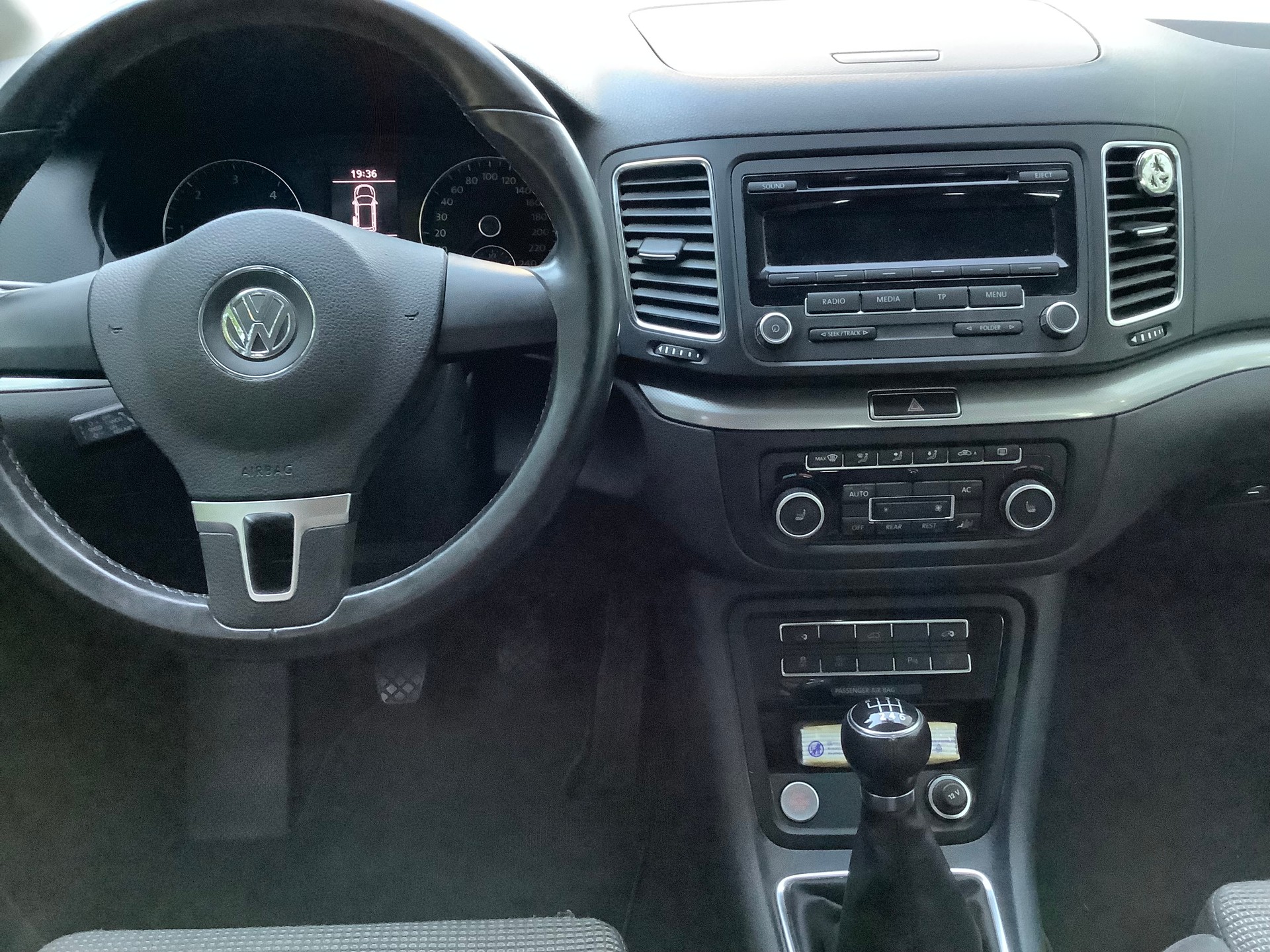 VW Sharan 2.0 TDI BlueMotion Technology Comfortline-image-13