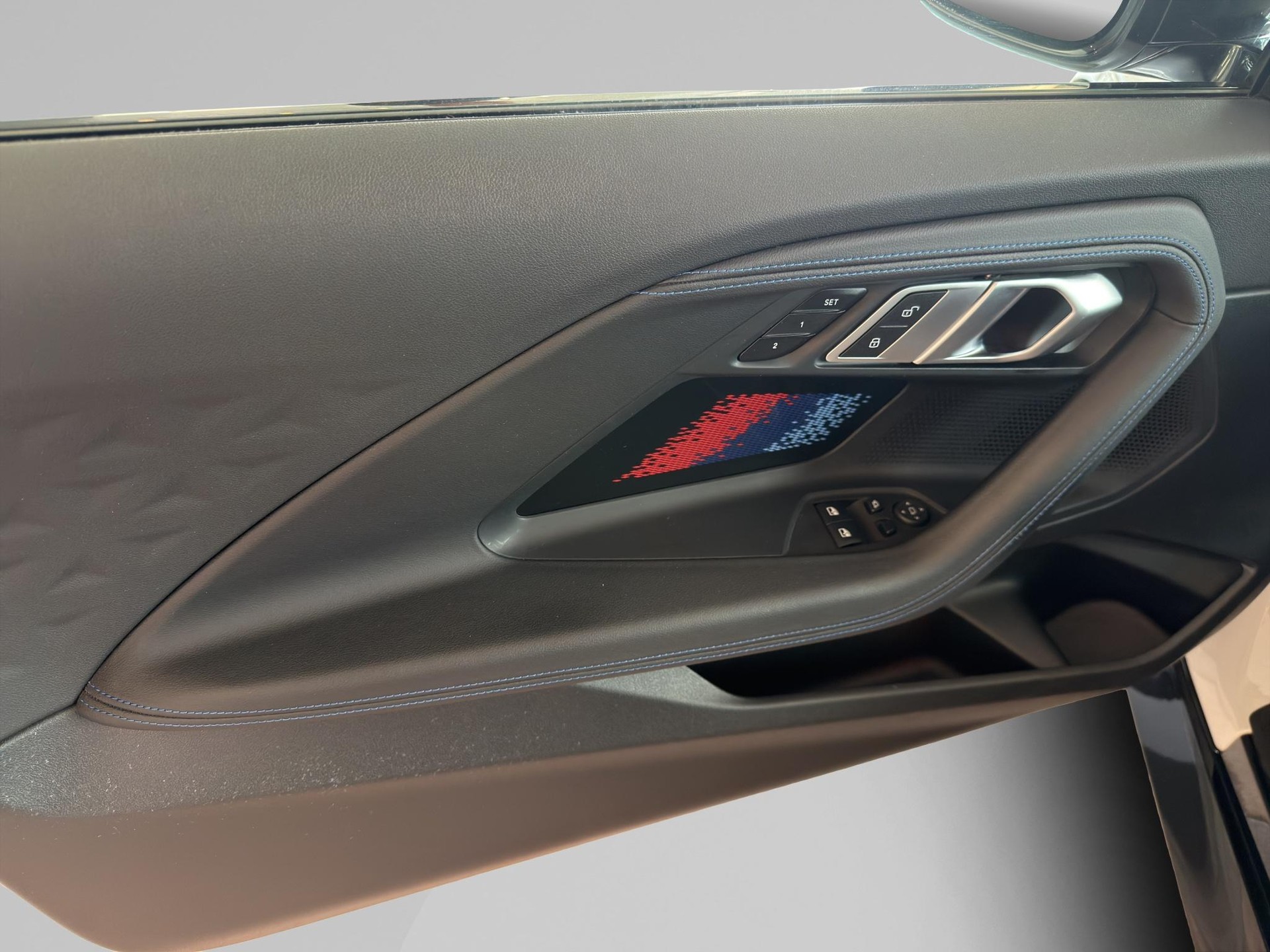 BMW M240i xDrive Coupé-image-17