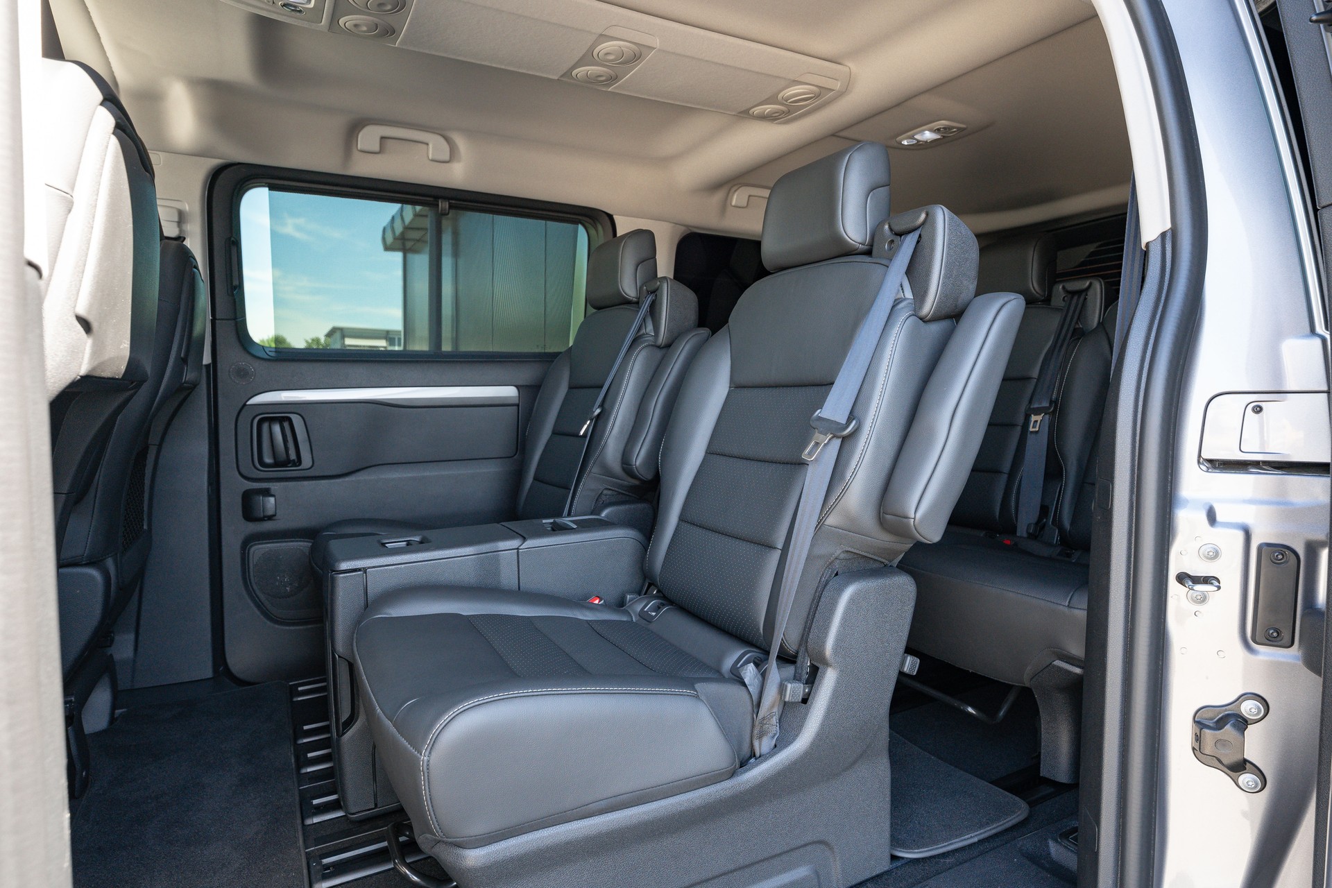 TOYOTA Proace Verso 2.0 D-4D Lounge Lang *VOLLLEDER*-image-11